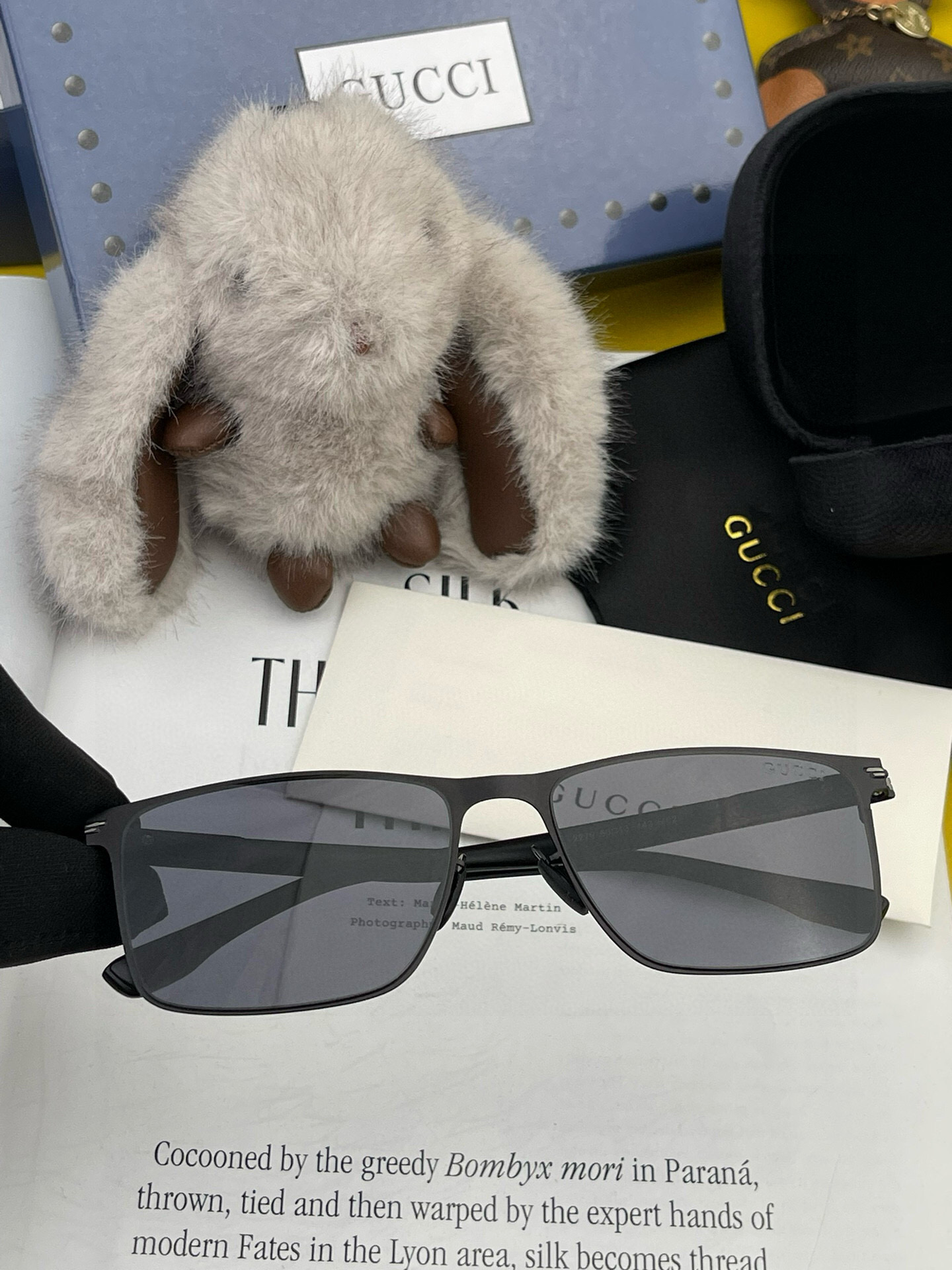        GUCCI 男款炫彩飞行员偏光太阳镜 ❤️材质：高清尼龙加厚卡槽高清偏光镜片 🌹无边框镜架