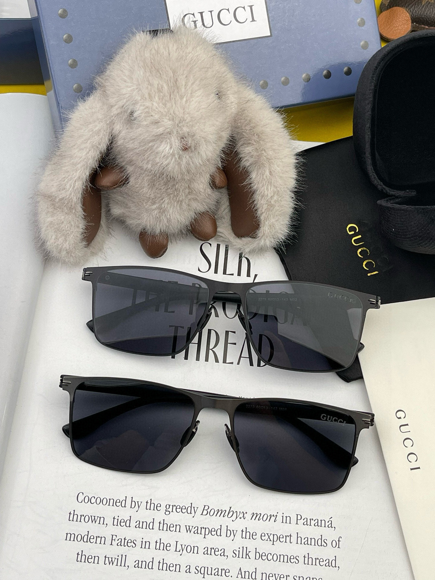        GUCCI 男款炫彩飞行员偏光太阳镜 ❤️材质：高清尼龙加厚卡槽高清偏光镜片 🌹无边框镜架