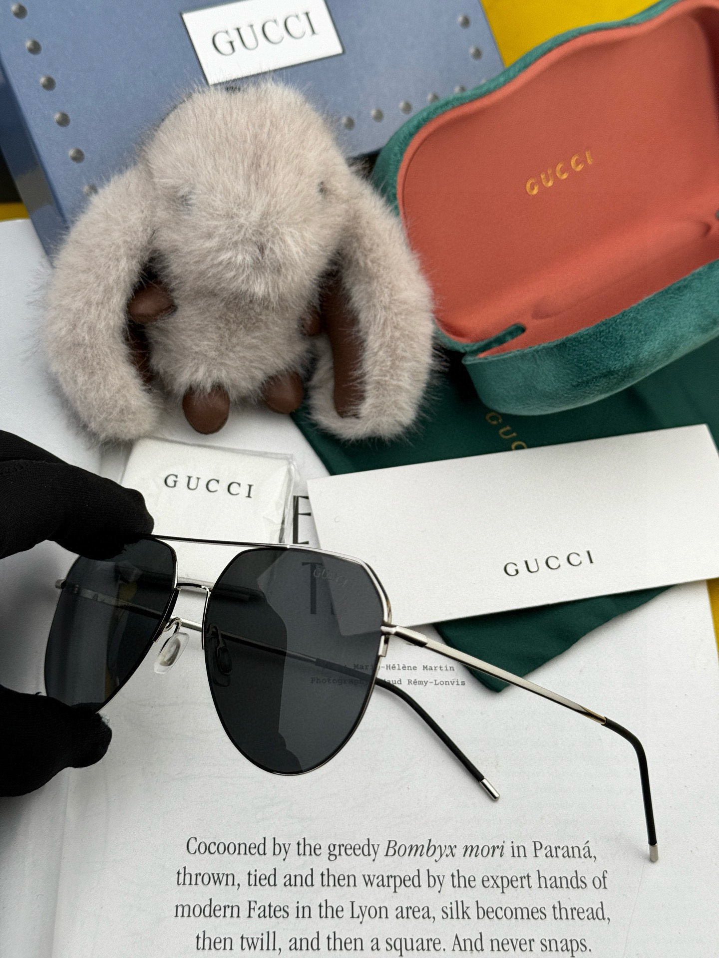         GUCCI 男款炫彩飞行员偏光太阳镜 ❤️材质：高清尼龙加厚卡槽高清偏光镜片 🌹无边框镜