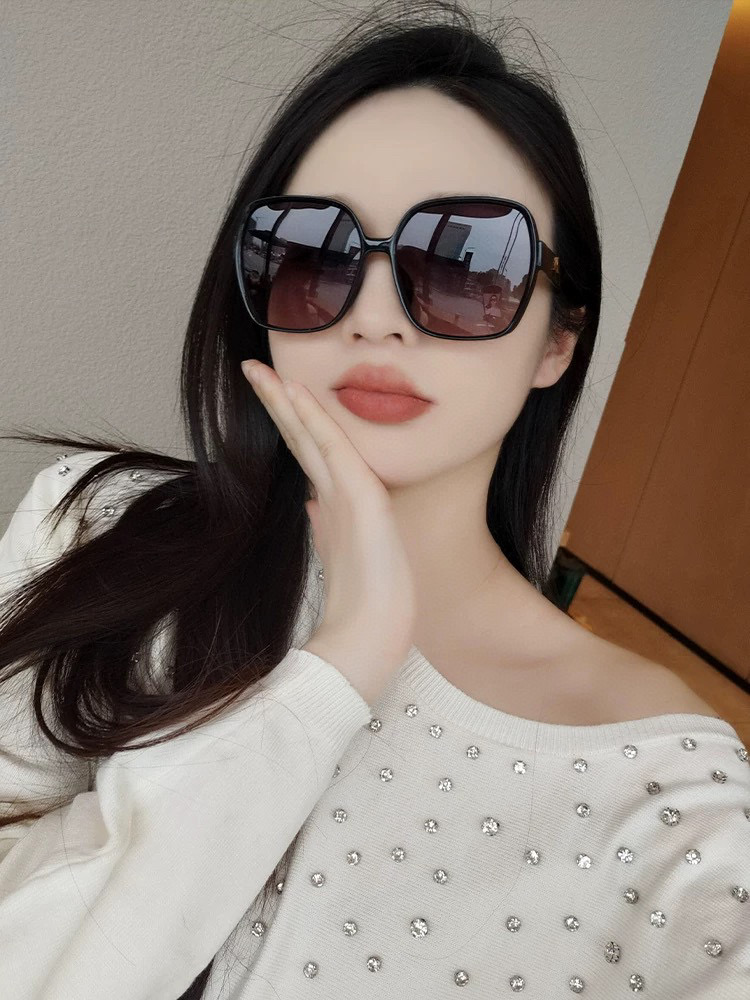 🔺 【香奈儿】2025开春新款 潮流爆款 时尚方框偏光太阳镜 高品质 佩戴舒适 网红潮款墨镜 型号：CH