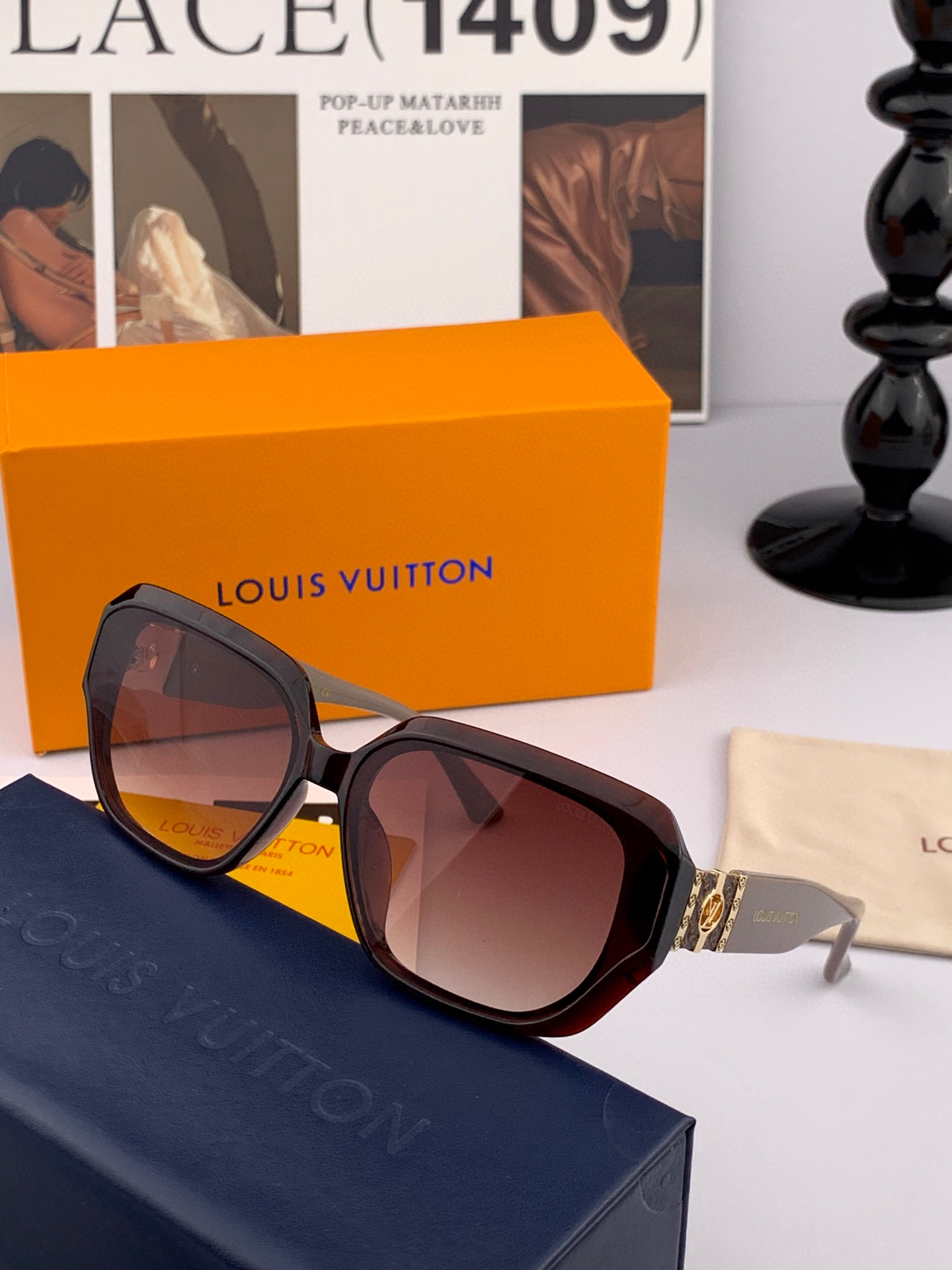  LV 2025年开春新款  潮流爆款 时尚方框太阳镜 高品质 佩戴舒适 网红潮款墨镜 型号L8551