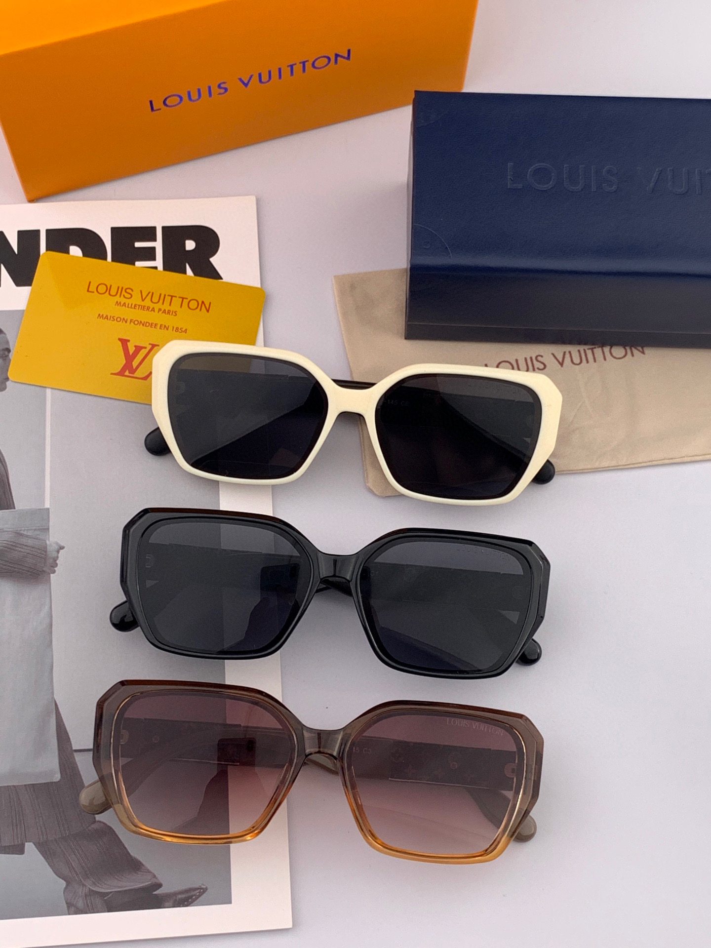  LV 2025年开春新款  潮流爆款 时尚方框太阳镜 高品质 佩戴舒适 网红潮款墨镜 型号L7132