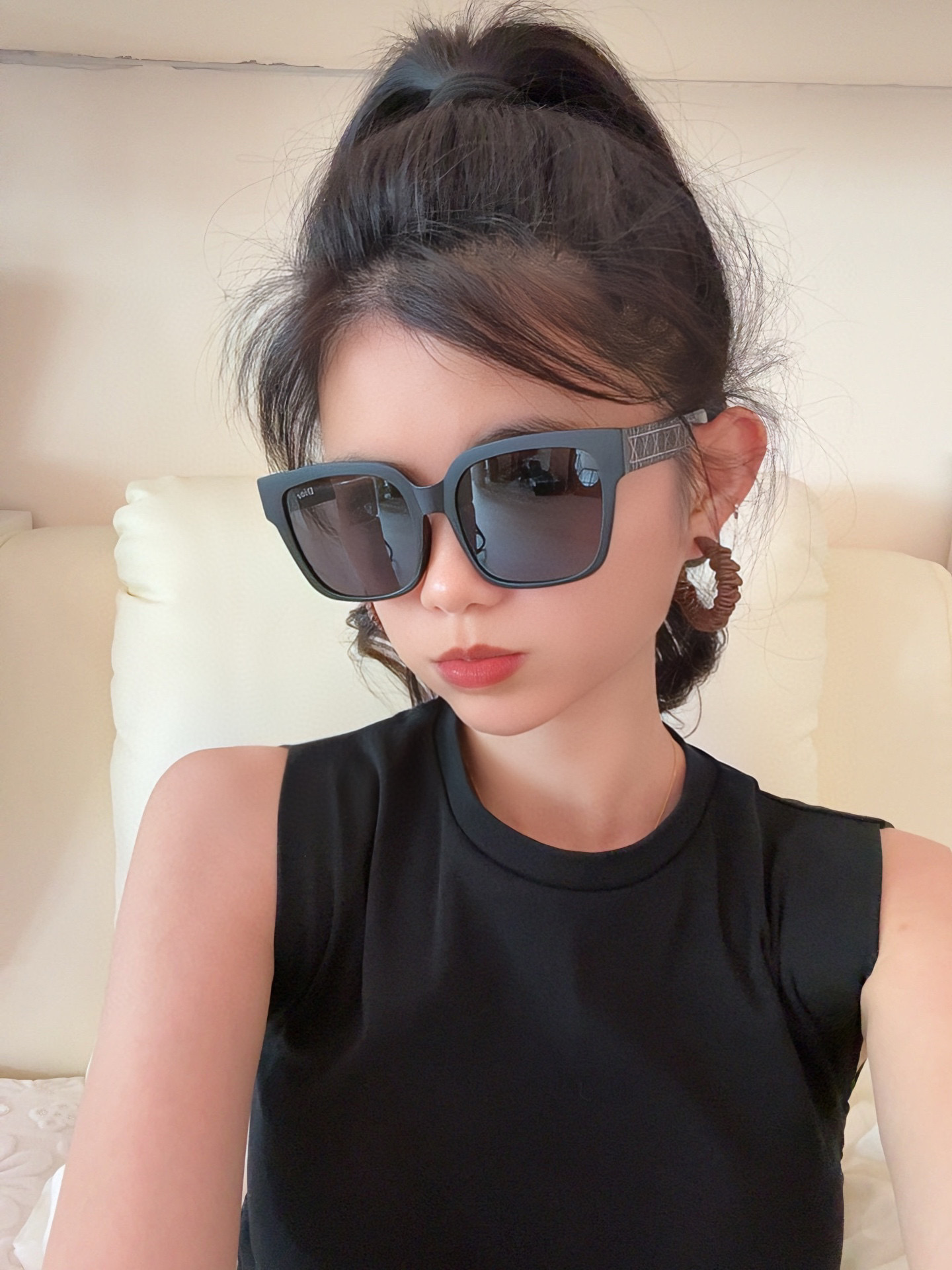 🔺 【DIOR-迪奥】2025开春新款 潮流爆款 时尚方框太阳镜 高品质 佩戴舒适 网红潮款墨镜 型号：