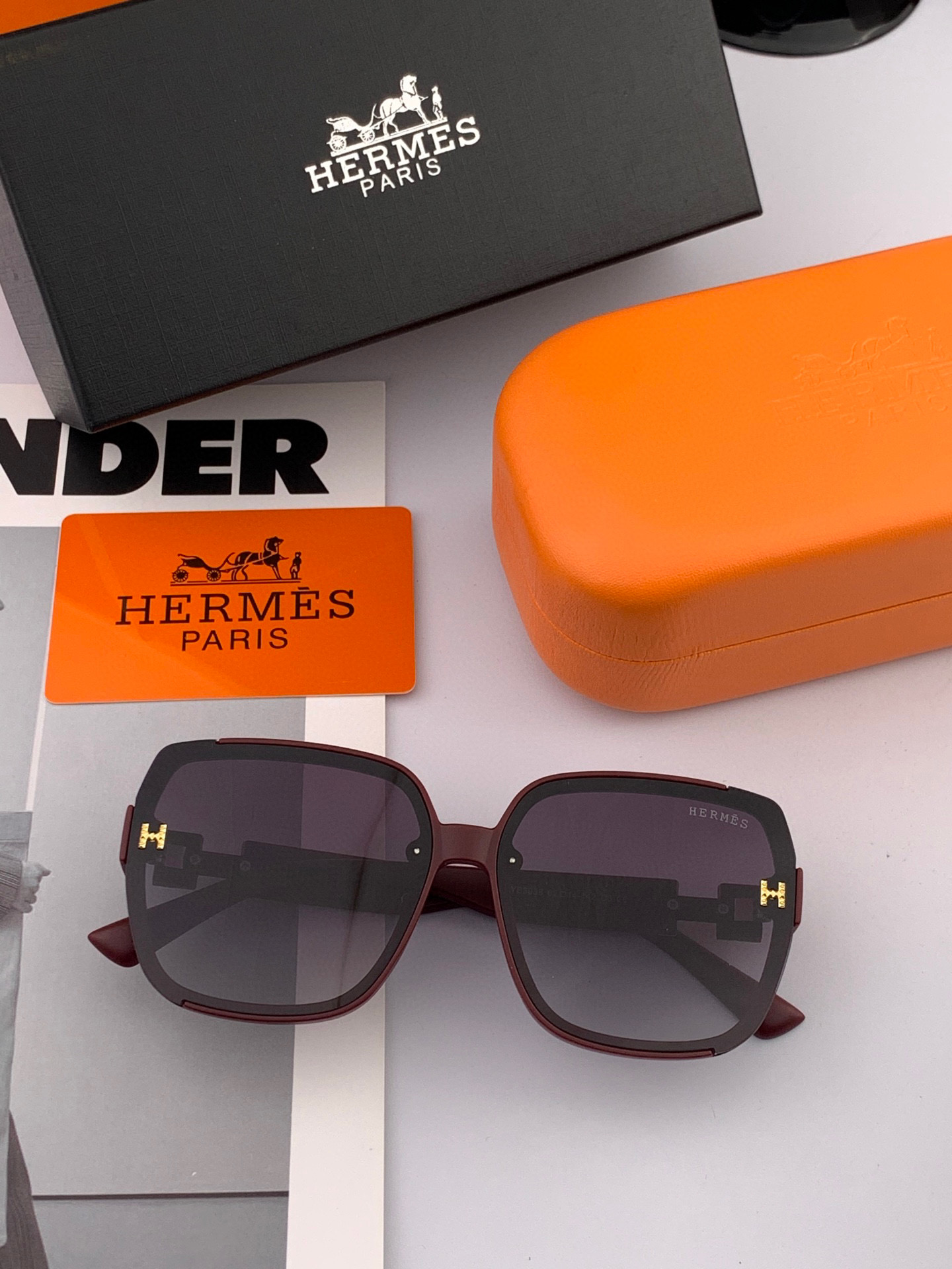    HERMES 爱马仕 2025开春新款🎈原版出货 网红超爆款💙经典奢华全球风强酷亲亲 时尚方框太阳