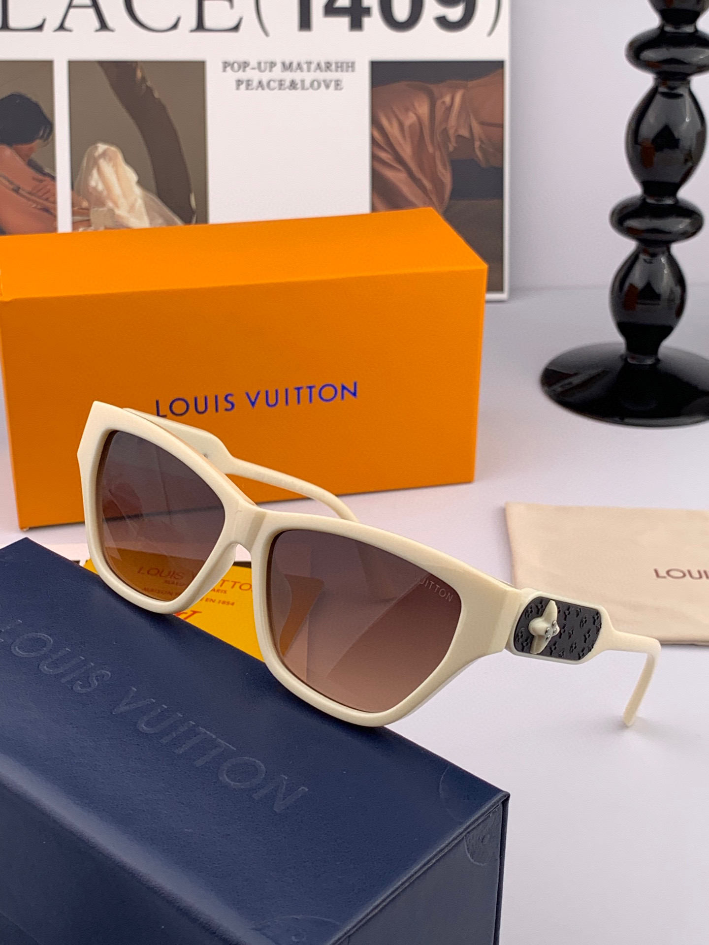  LV 2025年开春新款  潮流爆款 时尚方框太阳镜 高品质 佩戴舒适 网红潮款墨镜 型号L6220