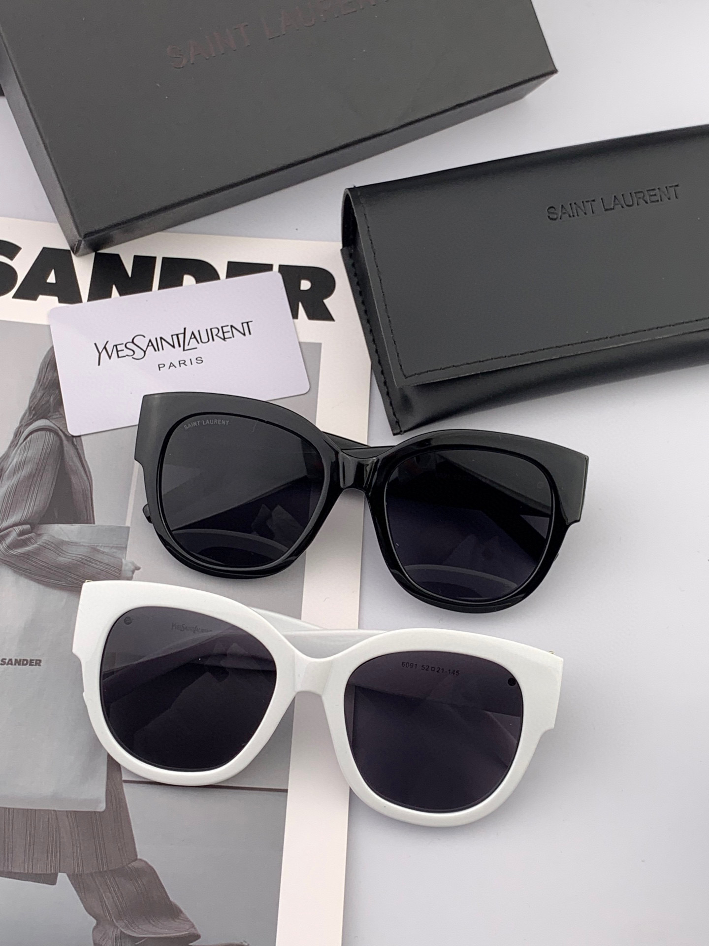  新品SAINTOWEN圣罗兰 官网最新款 独具奢华外观和精致线条 风格华贵典雅 轻盈舒适 众多明星网红
