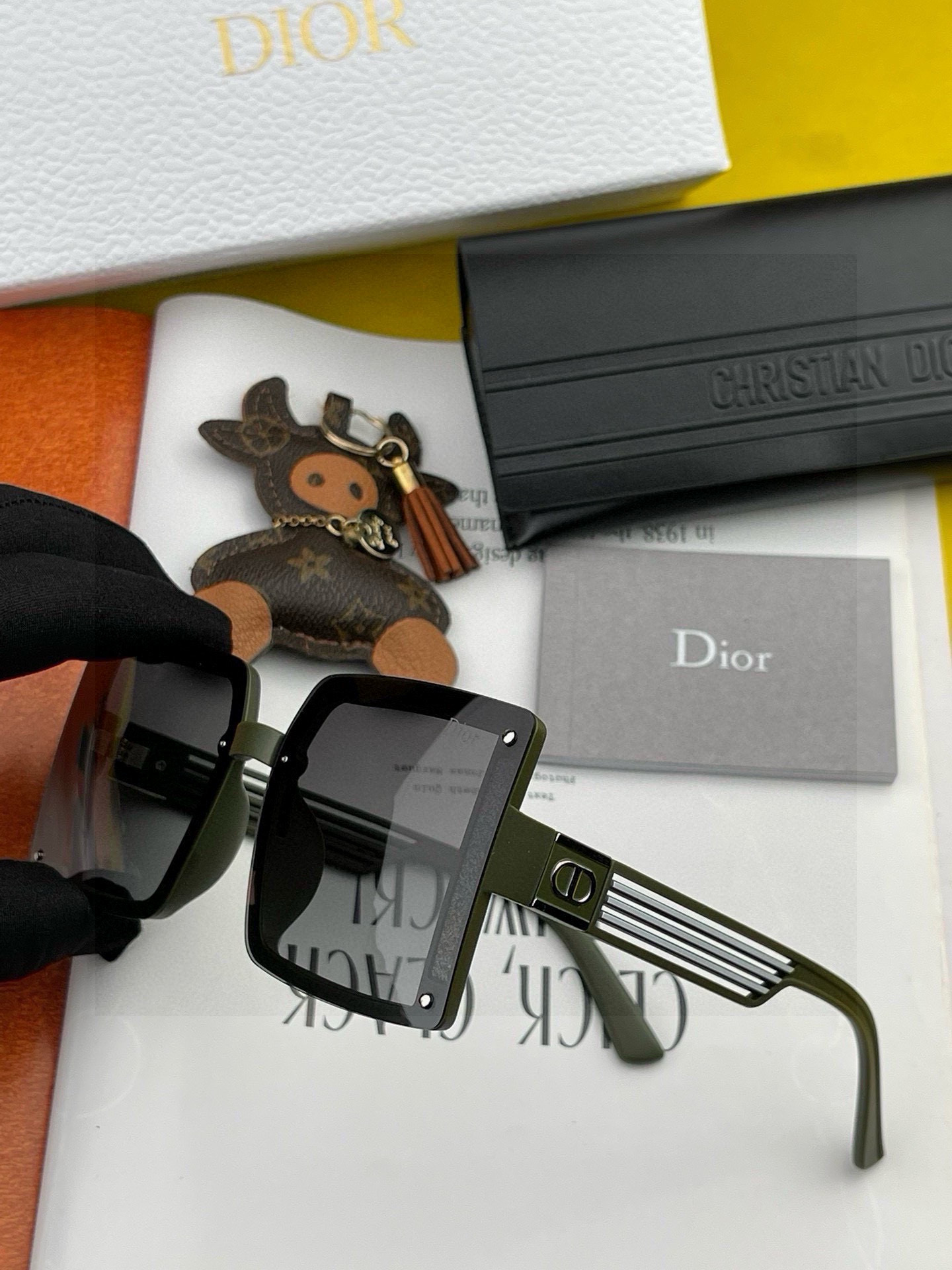  🔺 【DIOR-迪奥】2025开春新款 潮流爆款 时尚方框偏光太阳镜 高品质 佩戴舒适 网红潮款墨镜 