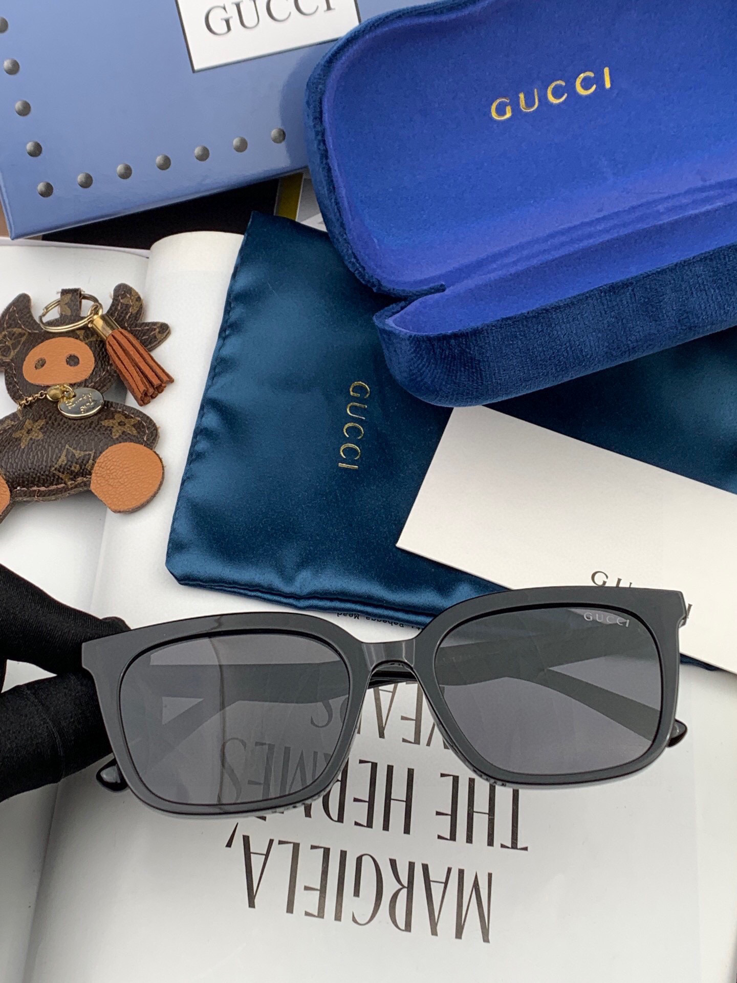   【TR偏光系列】Gucci   经典的方框设计，不挑脸型，无论搭配大衣还是连衣裙都非常显气质尼龙偏光