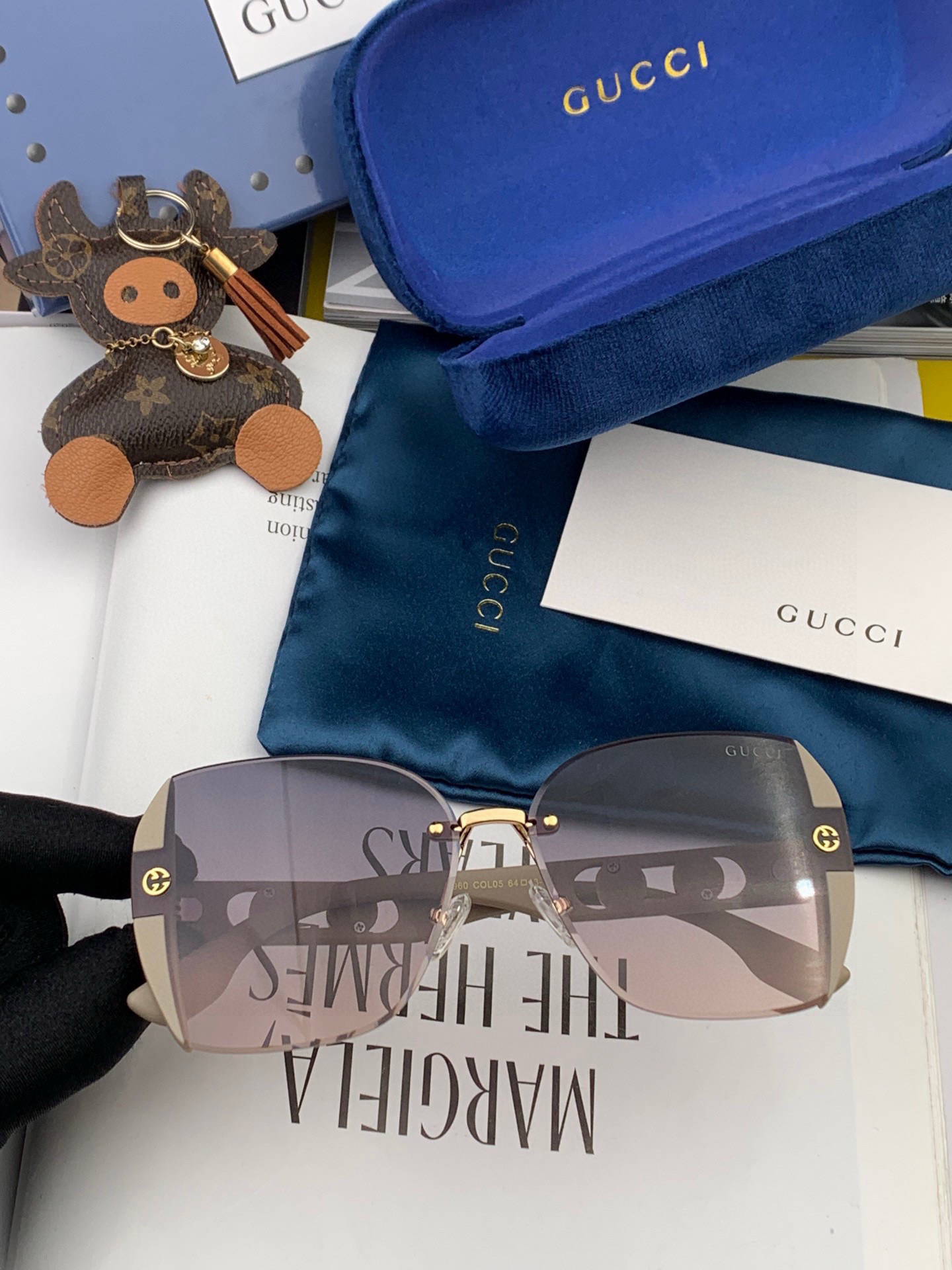  🔺 【GUCCI】2025开春新款 潮流爆款 时尚方框太阳镜 高品质 佩戴舒适 网红潮款墨镜 型号：G