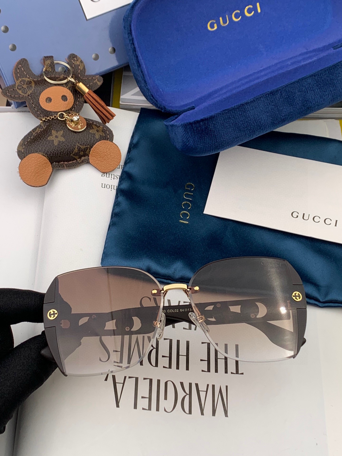  🔺 【GUCCI】2025开春新款 潮流爆款 时尚方框太阳镜 高品质 佩戴舒适 网红潮款墨镜 型号：G