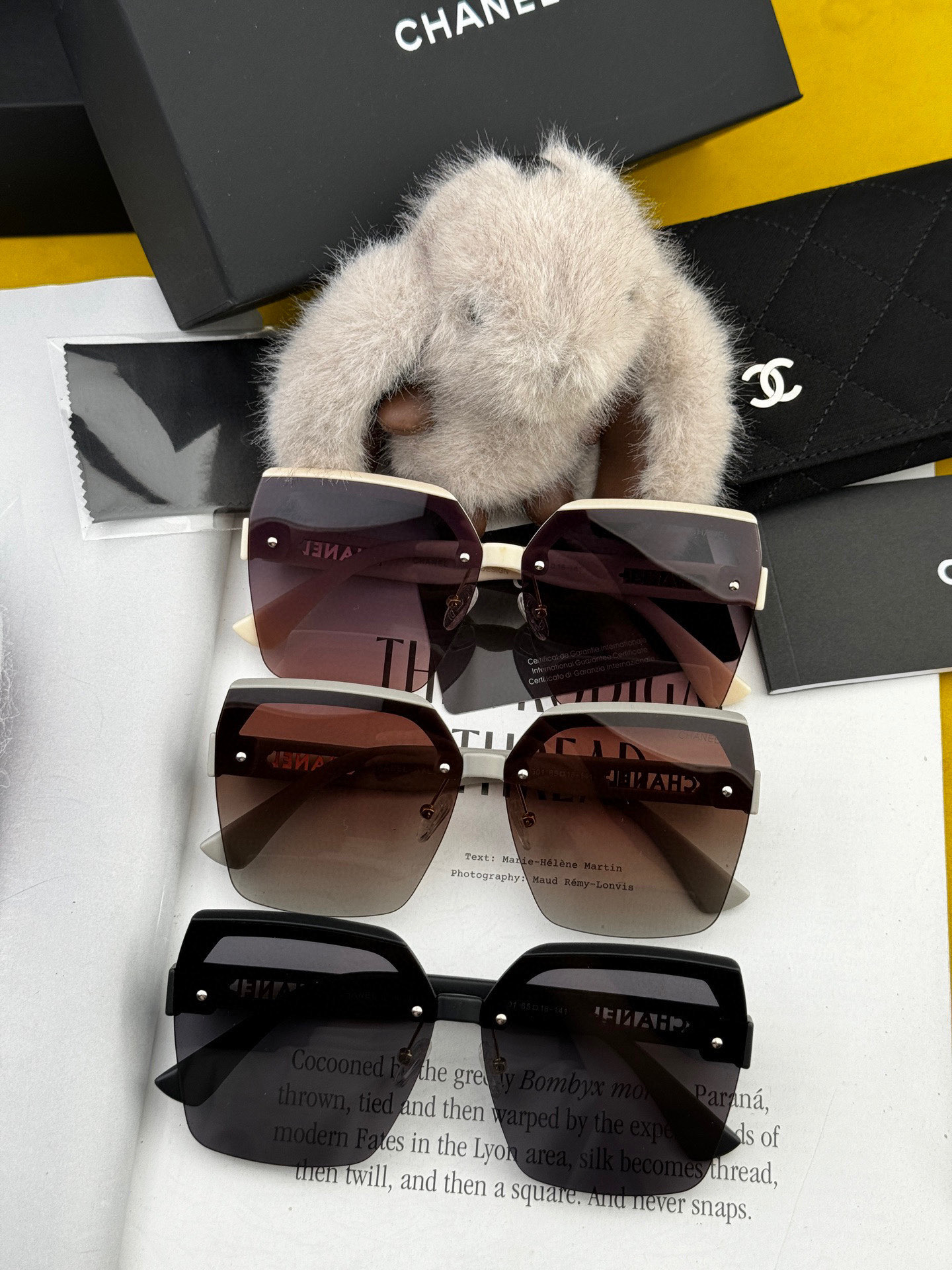  【CHANEL】香奈儿 2025新款潮流爆款 时尚方框太阳镜 佩戴舒适 网红潮款墨镜  女士高清加厚偏