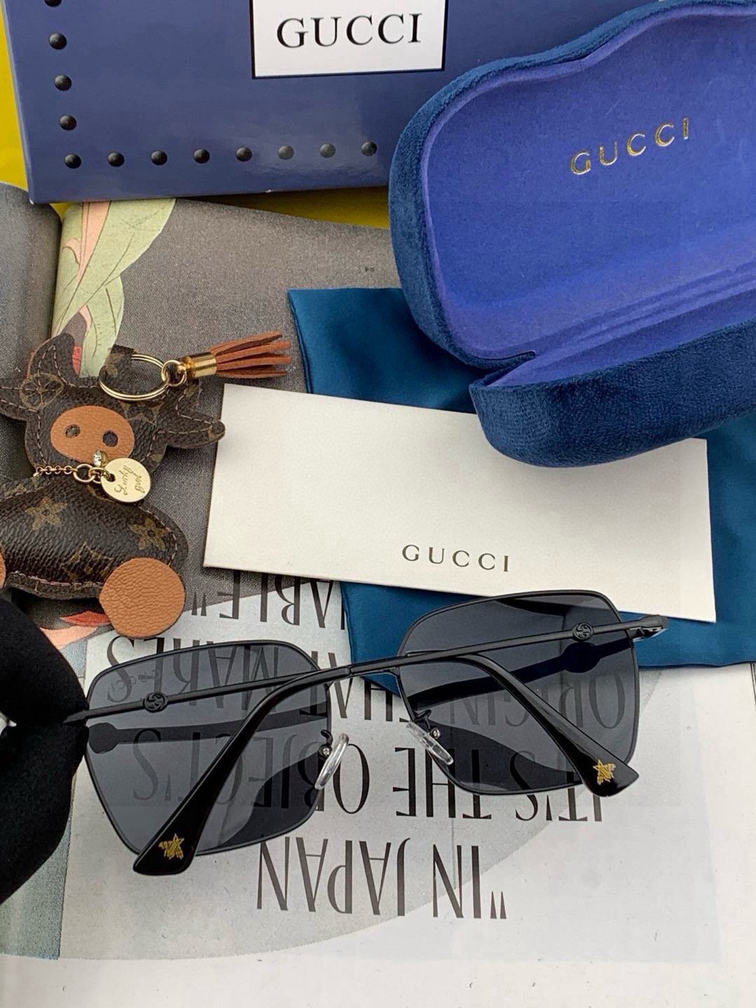   GUCCI-2025新款情侣款偏光太阳镜、完美品质，独特设计  适合各种脸型，‼️经典太阳镜 超个性