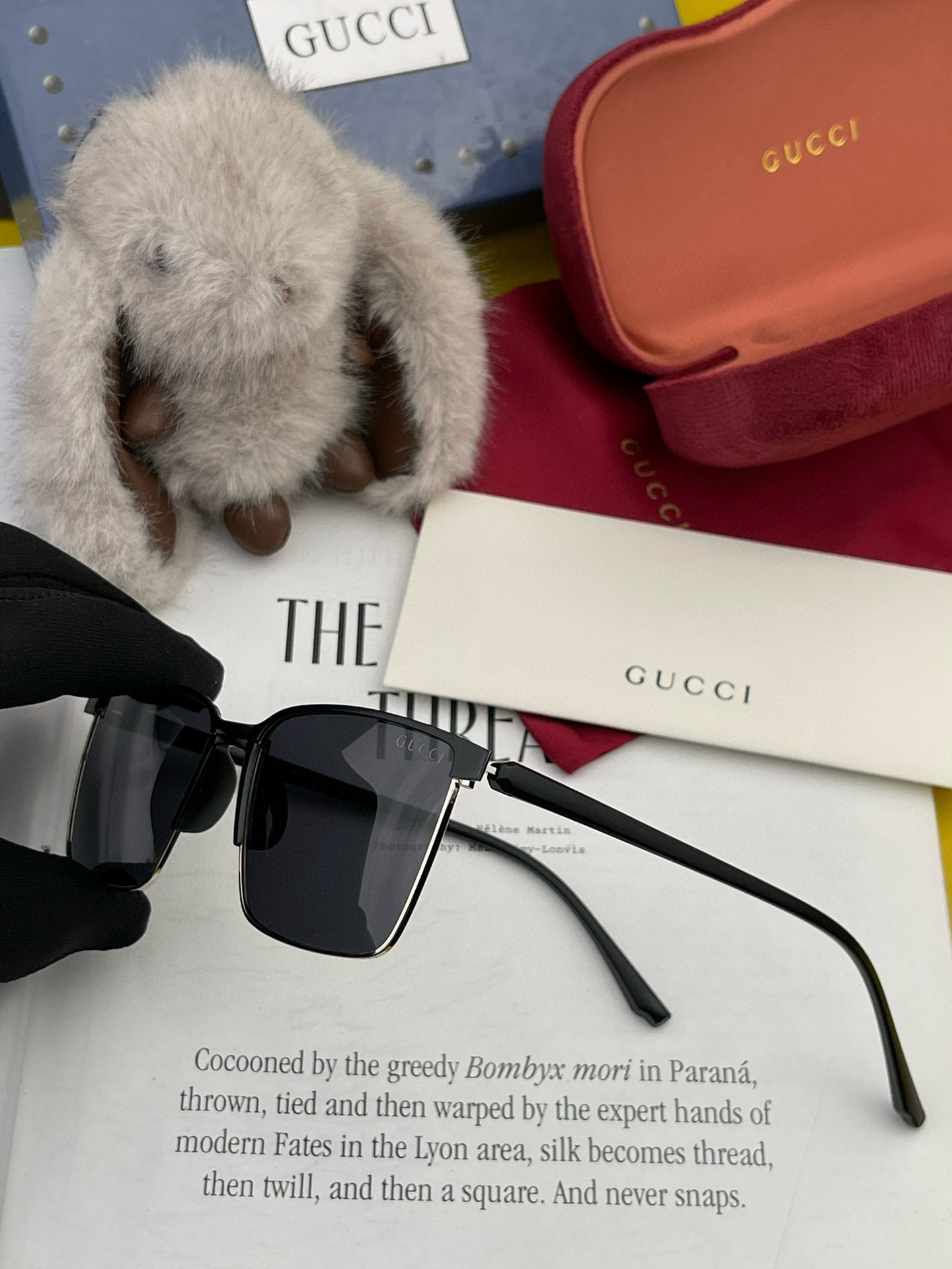   GUCCI-2025新款情侣款偏光太阳镜、完美品质，独特设计  适合各种脸型，‼️经典太阳镜 超个性