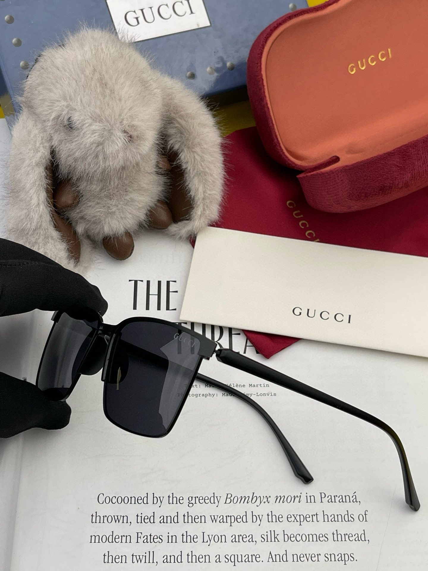   GUCCI-2025新款情侣款偏光太阳镜、完美品质，独特设计  适合各种脸型，‼️经典太阳镜 超个性