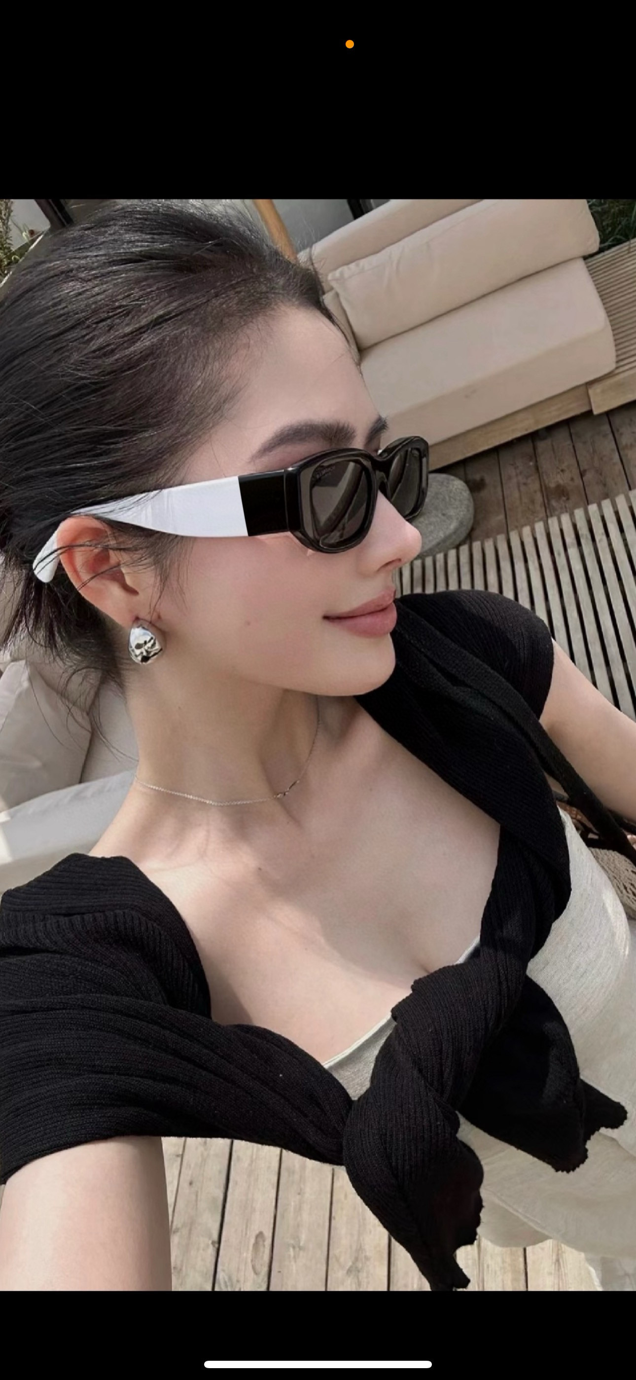   GUCCI2025开春新款一体镜 大框太阳镜男女同款 😎 
爆款小框尼龙太阳镜 超逼格超酷 
镜腿品