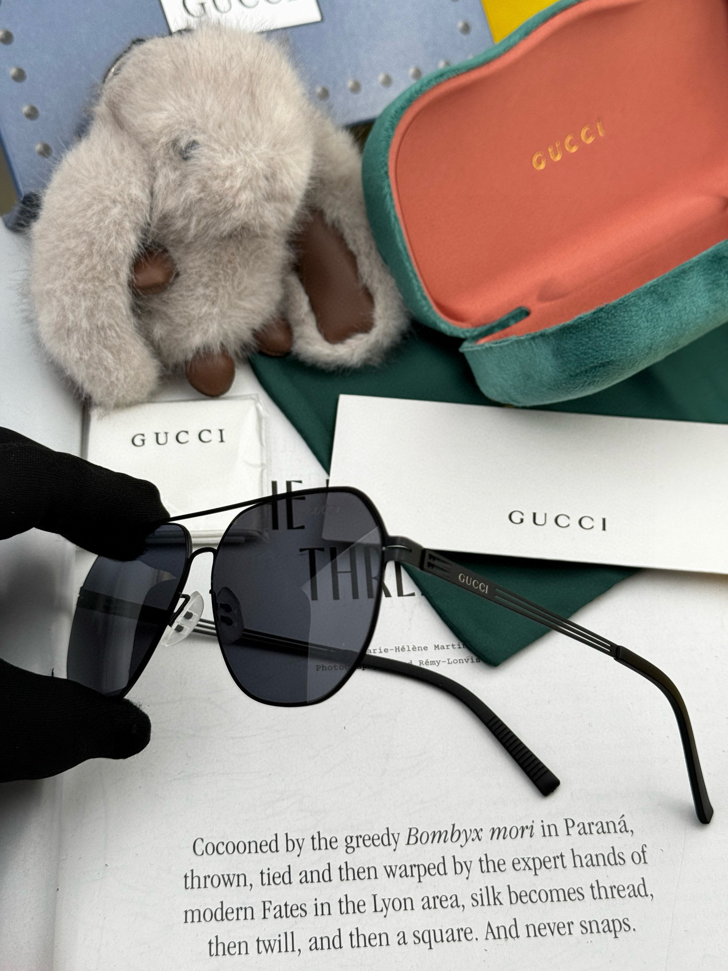 ♦️ GUCCI 2025新款男女情侣款太阳镜多边形墨镜iP电镀永不褪色 超轻超有弹性整幅眼镜无螺丝重要
