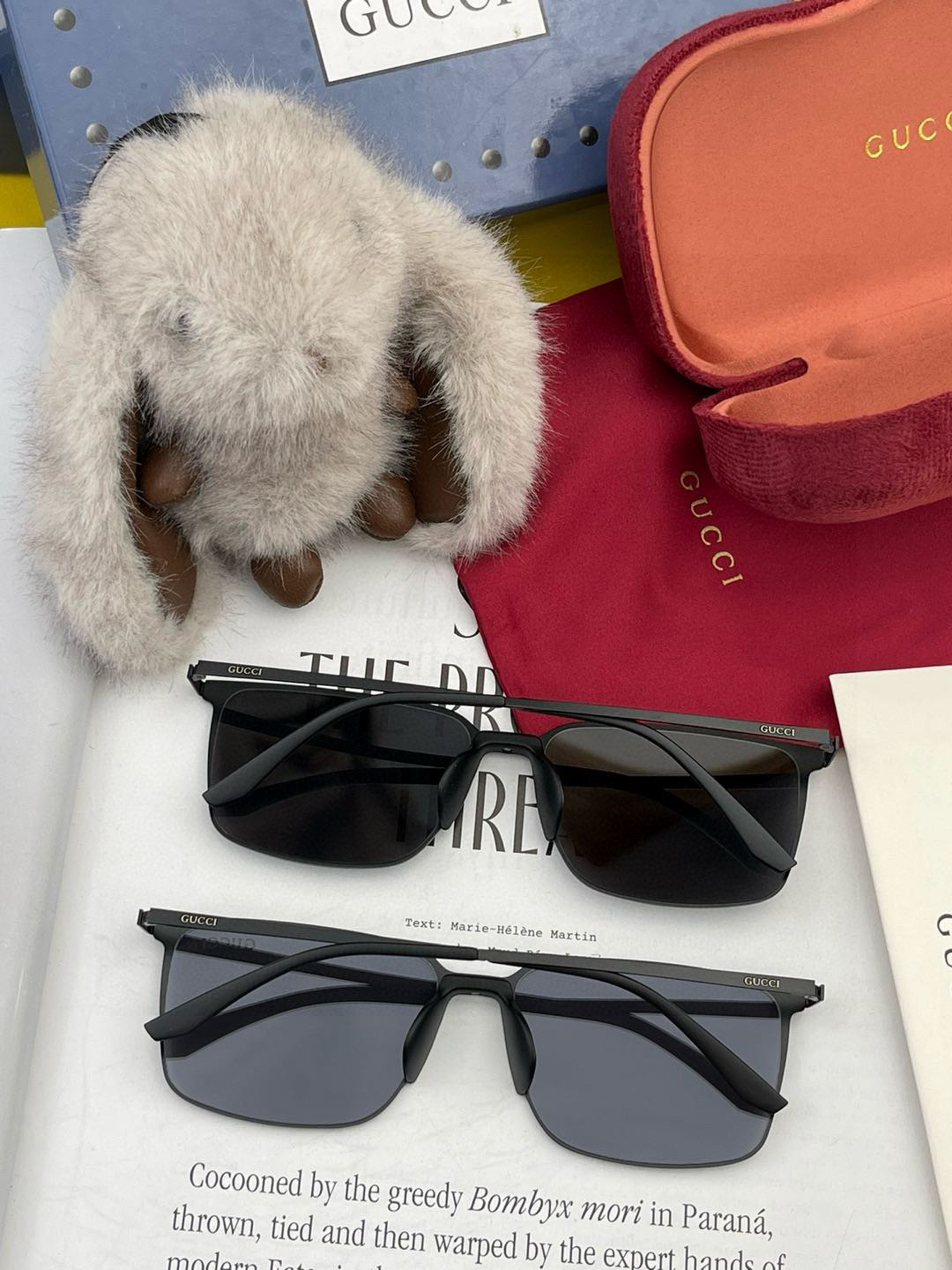         GUCCI 男款炫彩飞行员偏光太阳镜 ❤️材质：高清尼龙加厚卡槽高清偏光镜片 🌹无边框镜