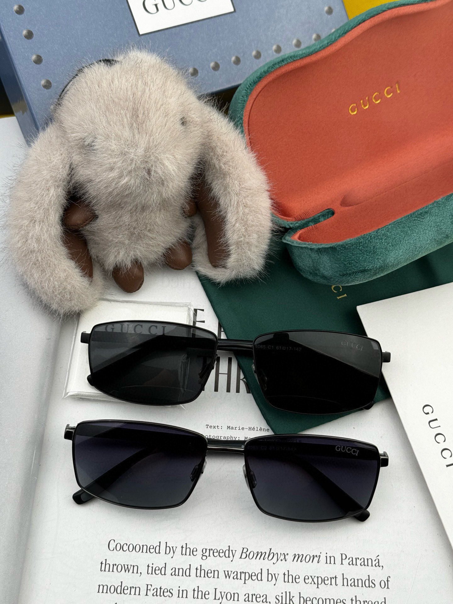         GUCCI 男款炫彩飞行员偏光太阳镜 ❤️材质：高清尼龙加厚卡槽高清偏光镜片 🌹无边框镜