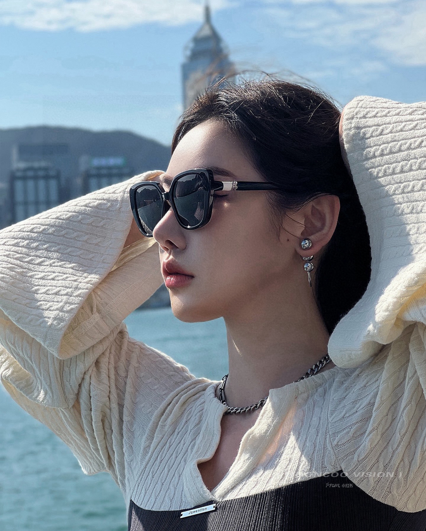   【CHANEL】香奈儿 2025新款潮流爆款 时尚方框太阳镜 佩戴舒适 网红潮款墨镜  女士高清加厚