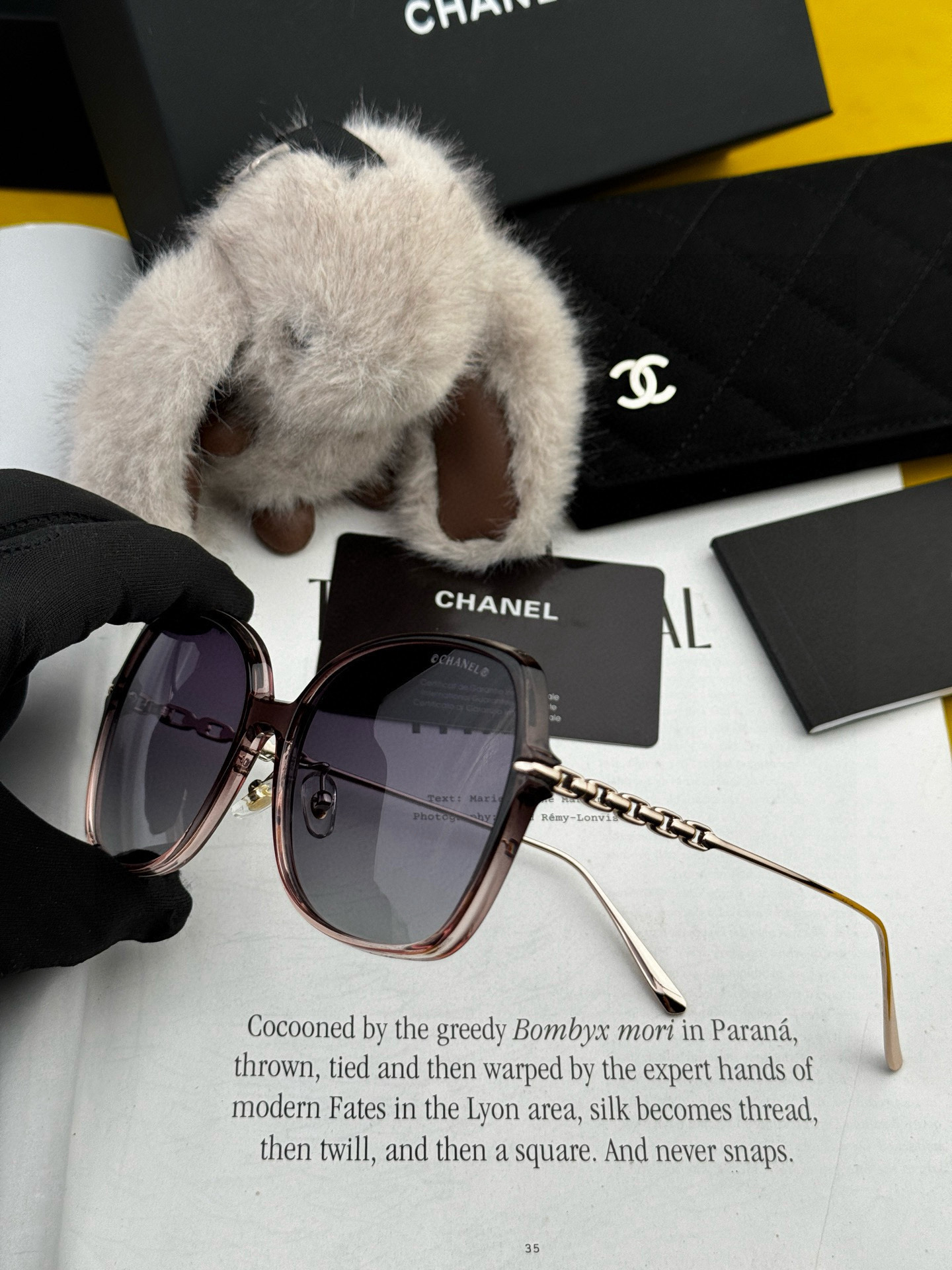   【CHANEL】香奈儿 2025新款潮流爆款 时尚方框太阳镜 佩戴舒适 网红潮款墨镜  女士高清加厚
