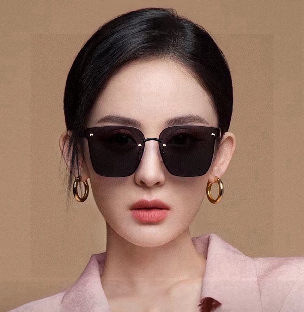  【TR偏光系列】DIOR   经典的方框设计，不挑脸型，无论搭配大衣还是连衣裙都非常显气质尼龙偏光镜片