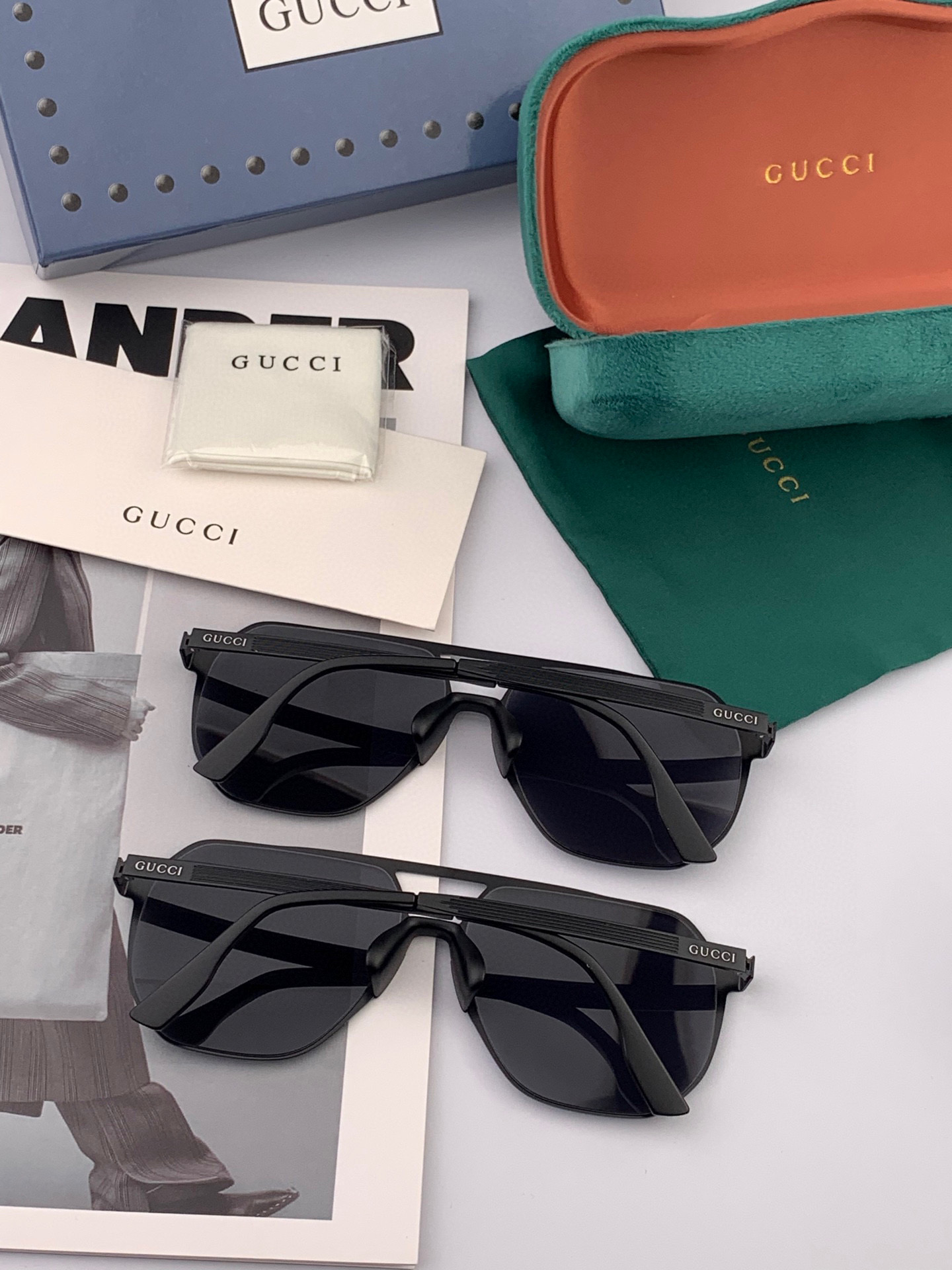        GUCCI 男款炫彩飞行员偏光太阳镜 ❤️材质：高清尼龙加厚卡槽高清偏光镜片 🌹无边框镜架