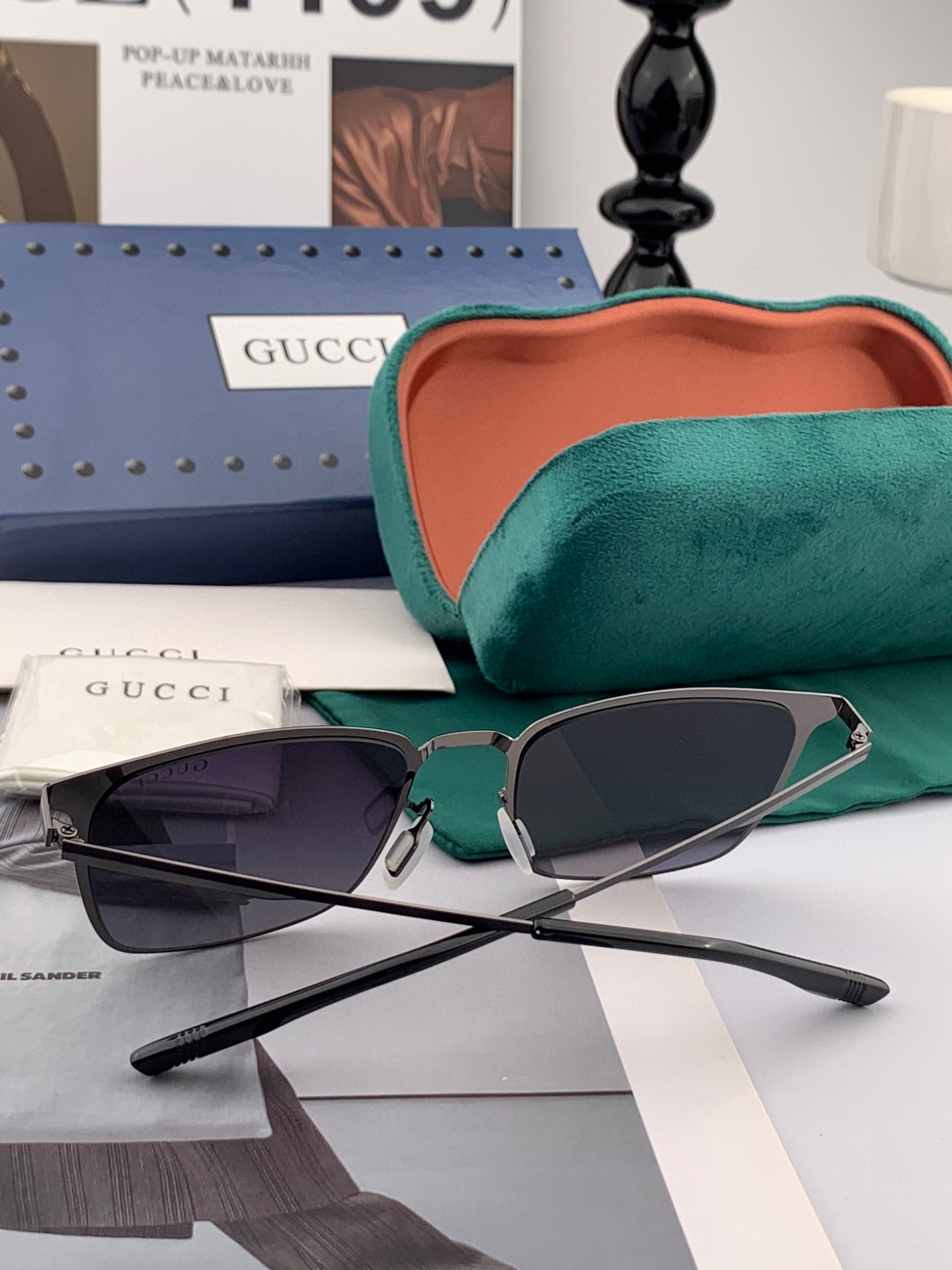      GUCCI-2025新款男情女侣款太阳iP电镀不永褪色 卖点：超轻有超弹性整幅眼镜无丝螺重要的