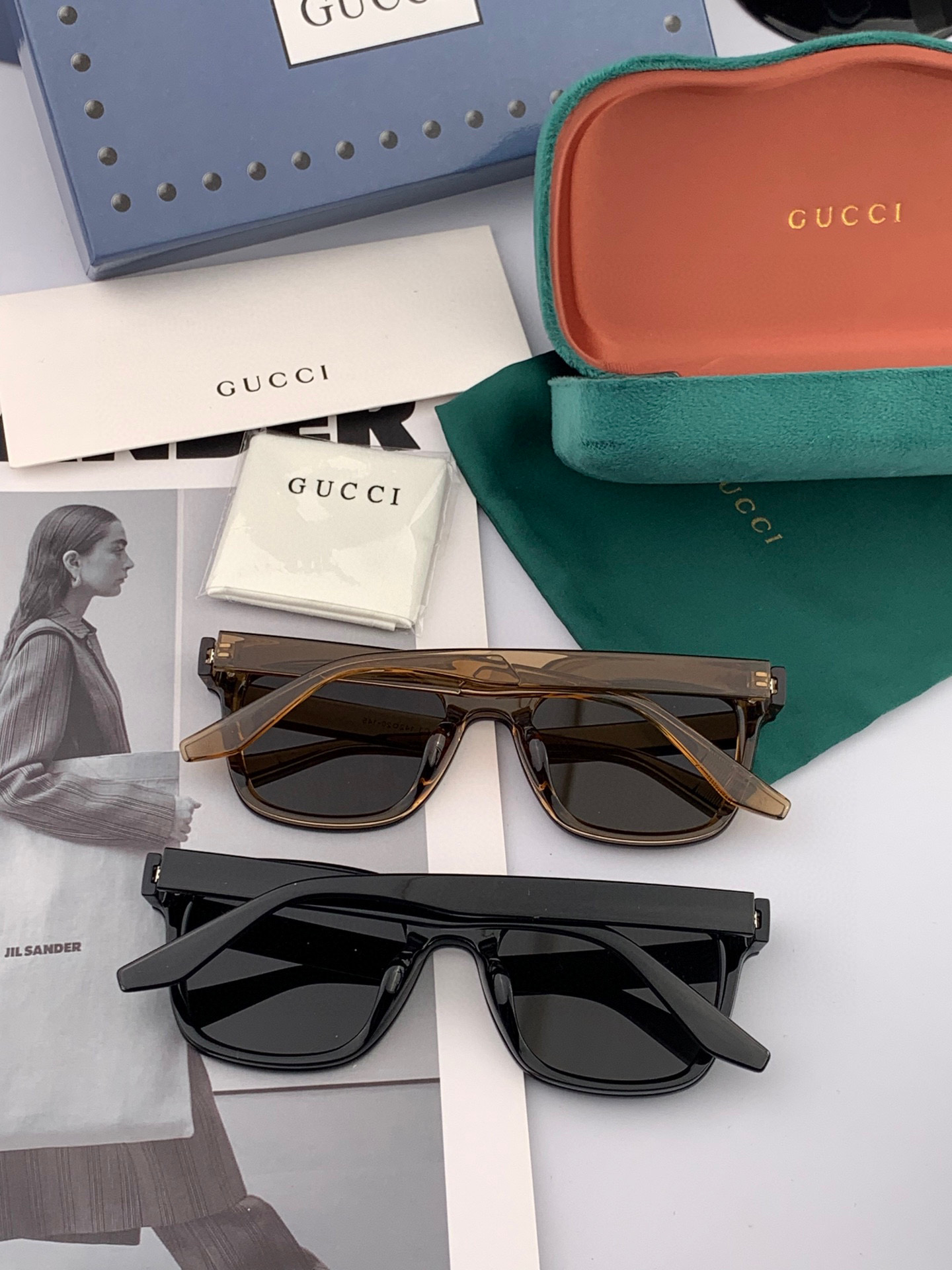   GUCCI  新款连体尼龙偏光太眼镜，情侣款时尚方框太阳镜佩戴舒适网红潮流款墨镜，大气女人范儿，大脸