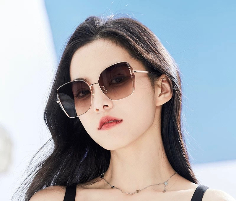 【尼龙偏光系列】GUCCI无框太阳镜墨多边形设计，不挑脸型，无论搭配大衣还是连衣裙都非常显气质尼龙偏光镜
