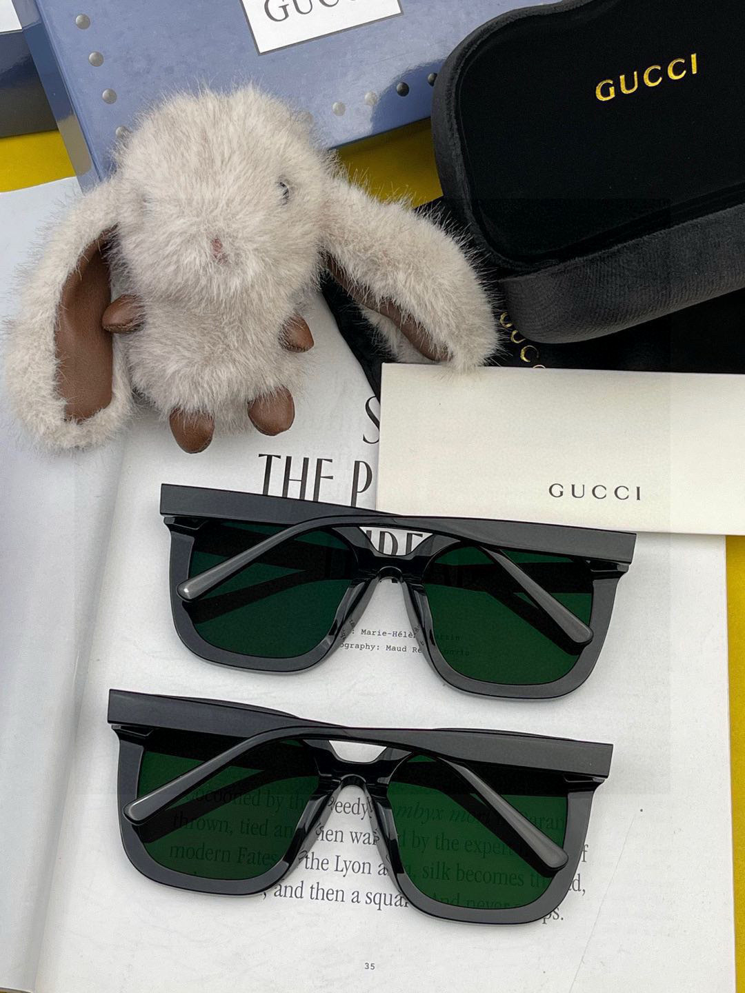   GUCCI2025开春新款一体镜 大框太阳镜男女同款 😎 
爆款大框尼龙太阳镜 超逼格超酷 
镜腿品
