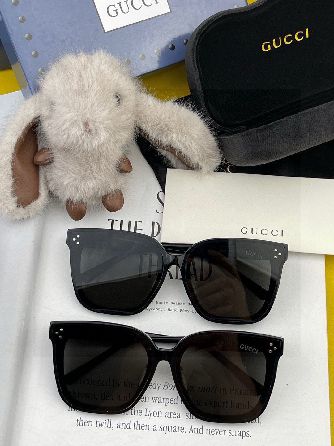   GUCCI2025开春新款一体镜 大框太阳镜男女同款 😎 
爆款大框尼龙太阳镜 超逼格超酷 
镜腿品