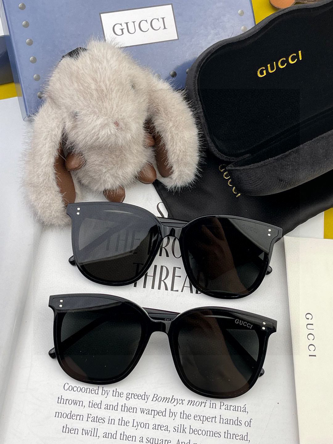   GUCCI2025开春新款一体镜 大框太阳镜男女同款 😎 
爆款大框尼龙太阳镜 超逼格超酷 
镜腿品