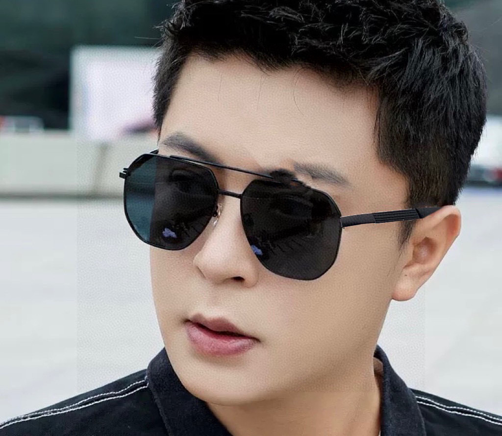         GUCCI 男款炫彩飞行员偏光太阳镜 ❤️材质：高清尼龙加厚卡槽高清偏光镜片 🌹无边框镜