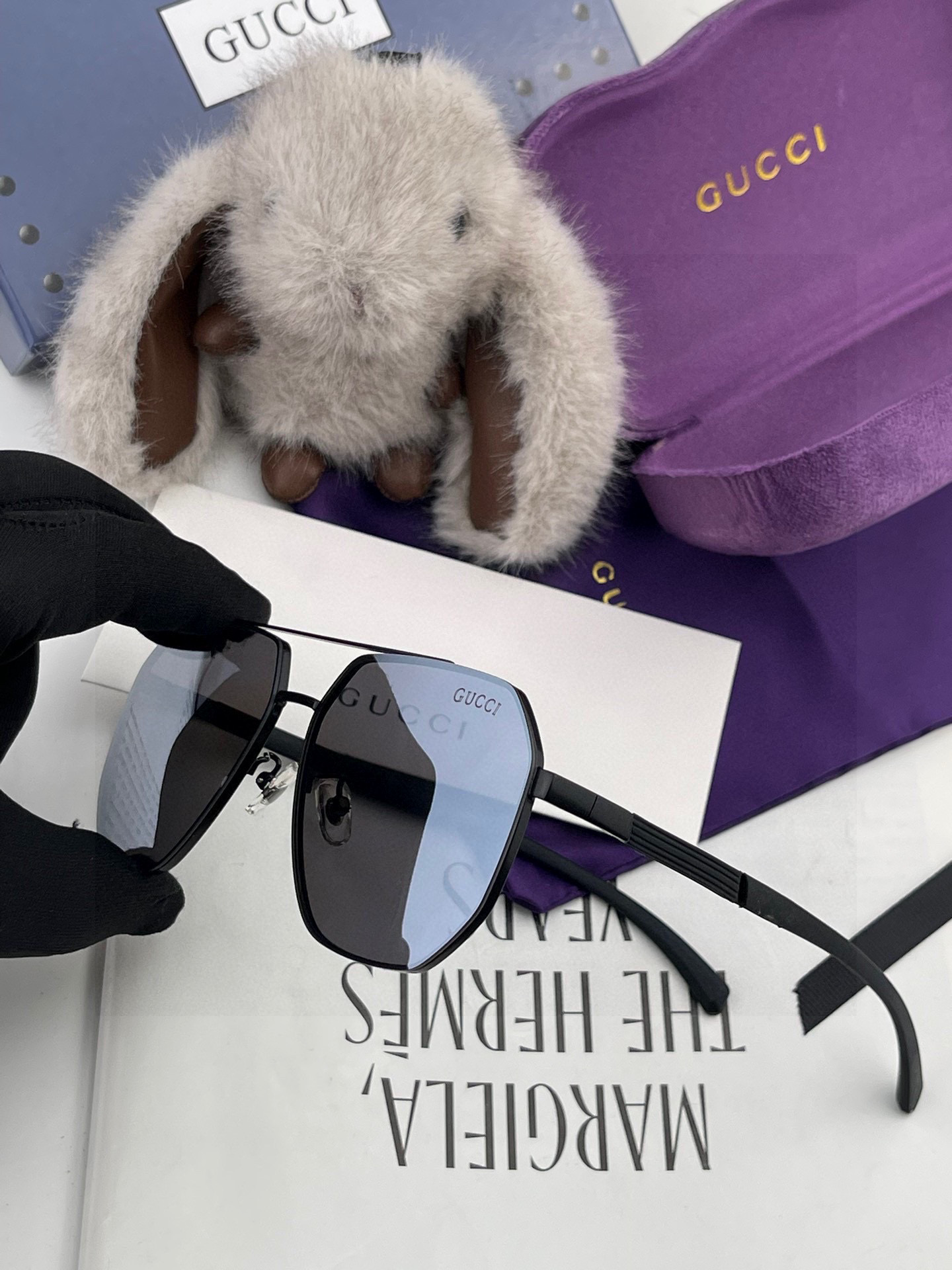         GUCCI 男款炫彩飞行员偏光太阳镜 ❤️材质：高清尼龙加厚卡槽高清偏光镜片 🌹无边框镜