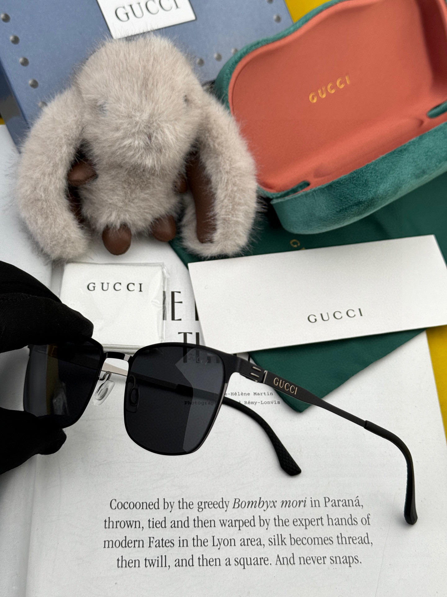 ♦️GUCCI 2025新款男女情侣款太阳镜多边形墨镜iP电镀永不褪色 超轻超有弹性整幅眼镜无螺丝重要的