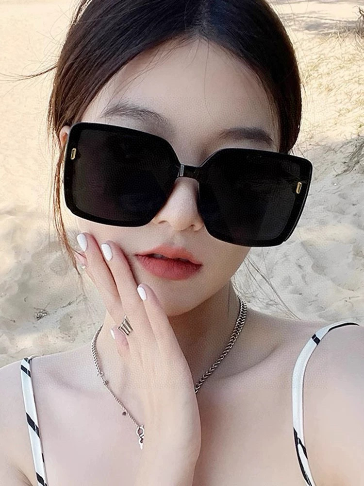   【DIOR】2025新款潮流爆款 时尚方框太阳镜 佩戴舒适 网红潮款墨镜  女士高清加厚偏光太阳镜🕶