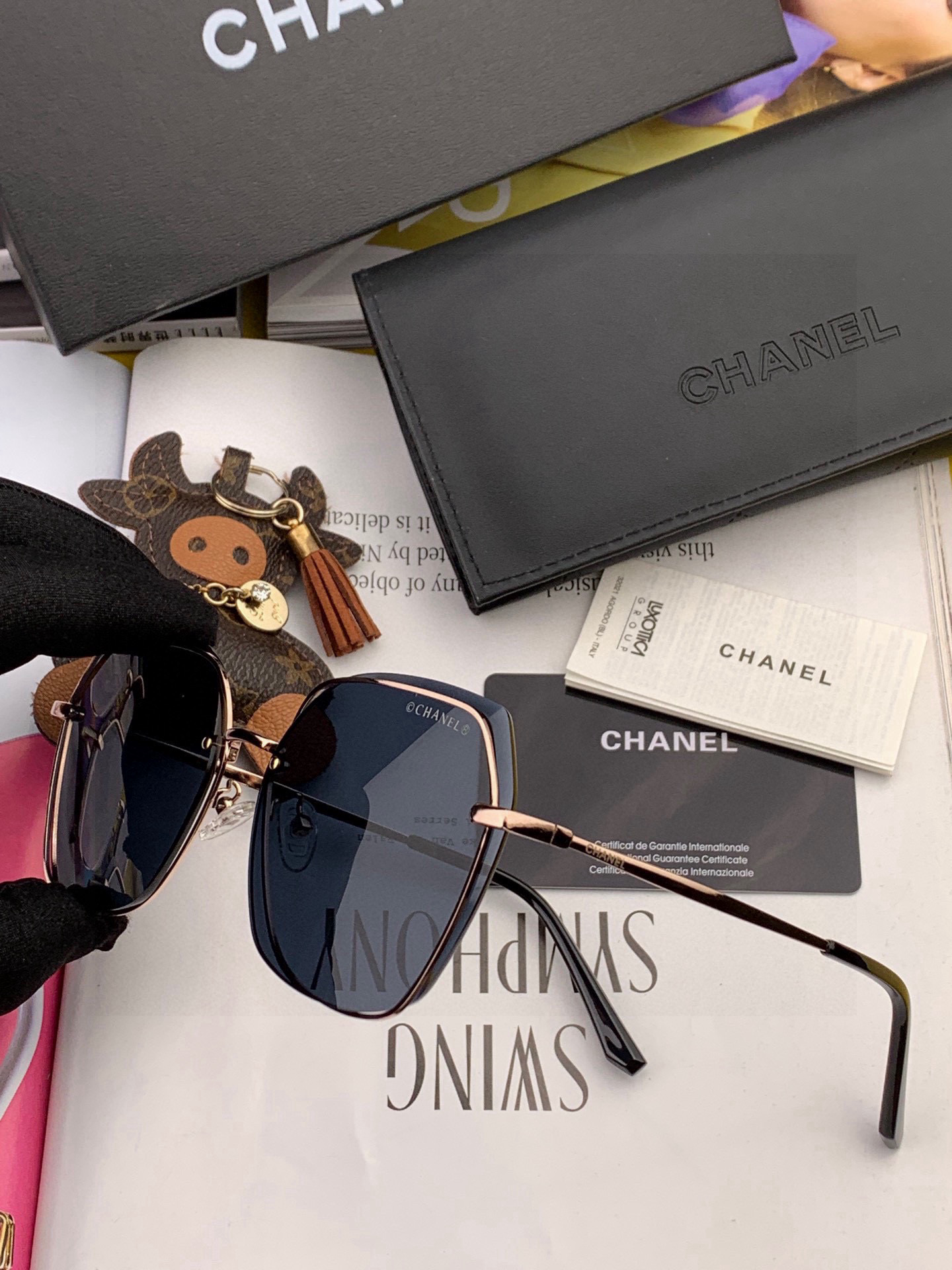 【CHANEL】香奈儿  新款尼龙偏光太眼镜，无框钻石 切边更有质感，大气女人范儿，大脸小脸都好看 ！型