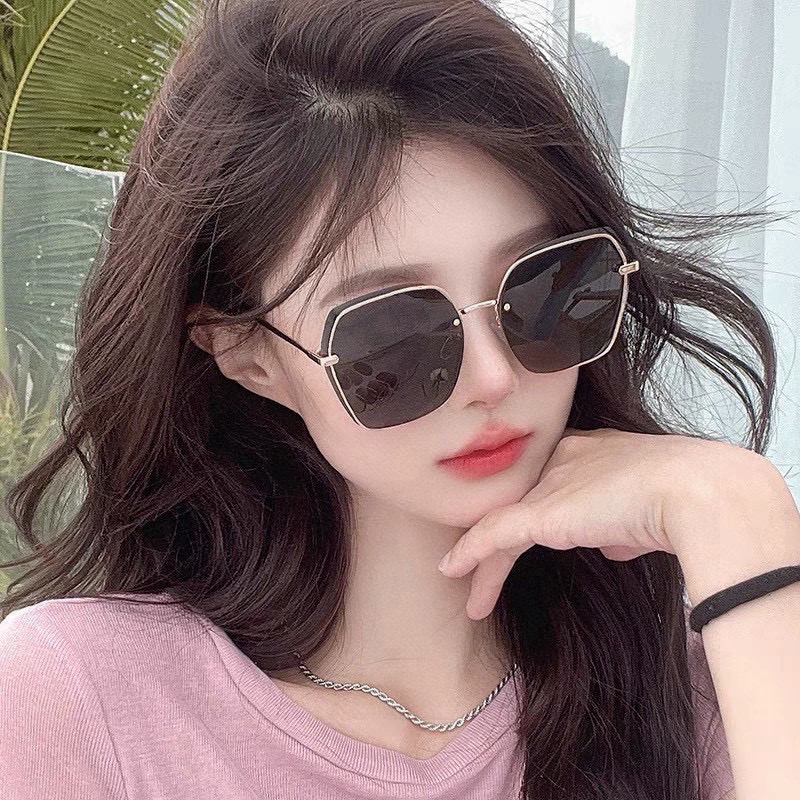 【CHANEL】香奈儿  新款尼龙偏光太眼镜，无框钻石 切边更有质感，大气女人范儿，大脸小脸都好看 ！型