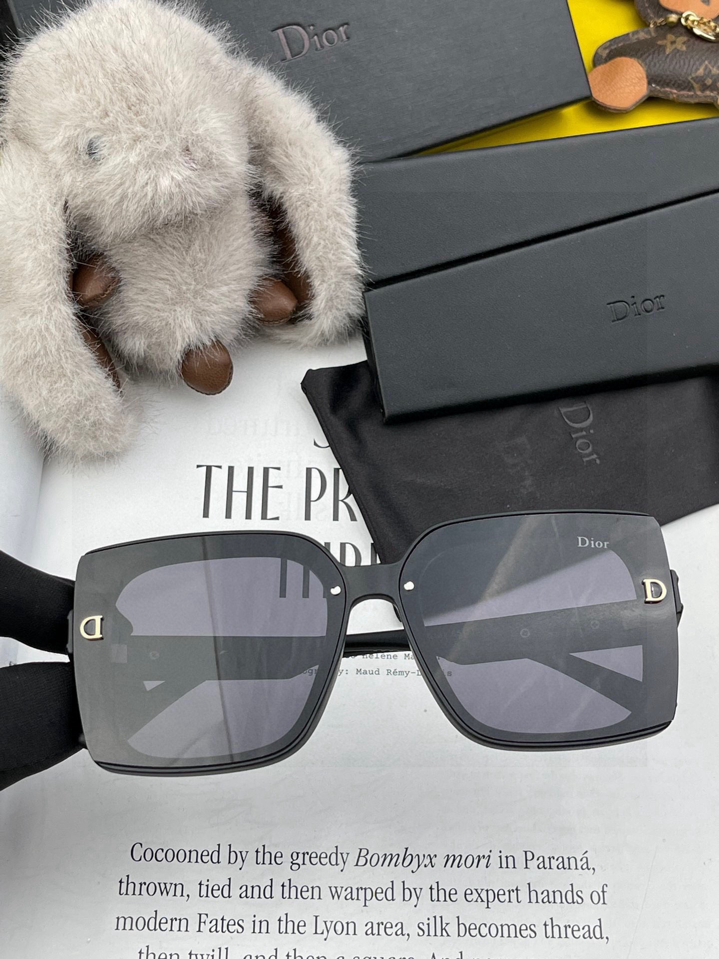   🔺 【DIOR-迪奥】2025开春新款 潮流爆款 时尚方框偏光太阳镜 高品质 佩戴舒适 网红潮款墨镜