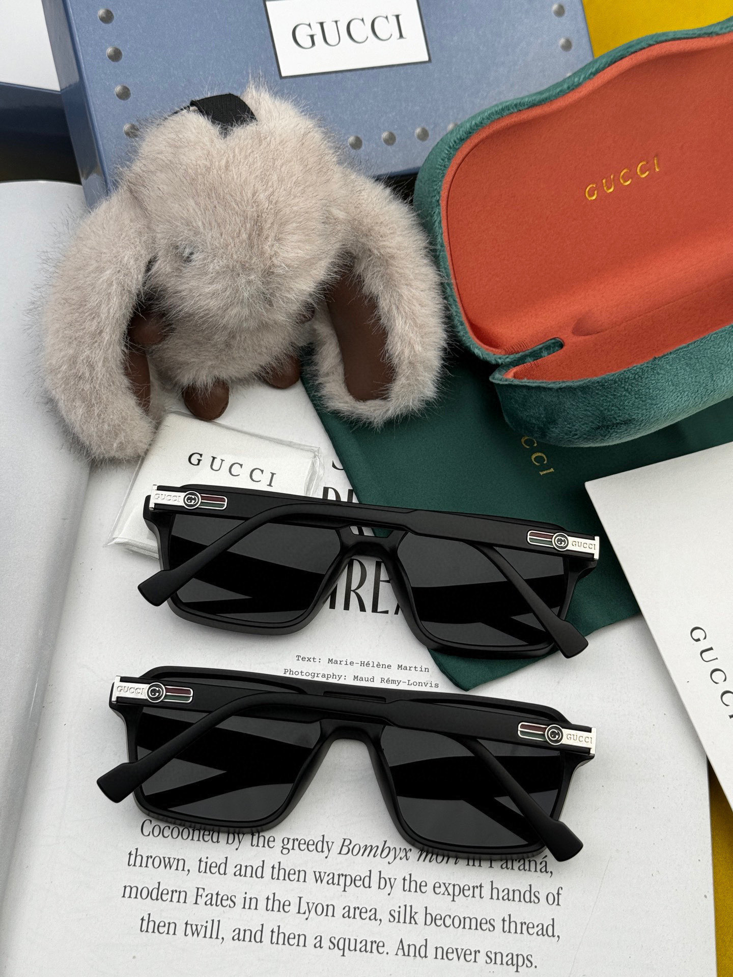   超好看 潮酷【GUCCI】古驰 新款款太阳镜以独特魅力和前卫风格诠释春夏最新眼镜，以方框设计，中梁连