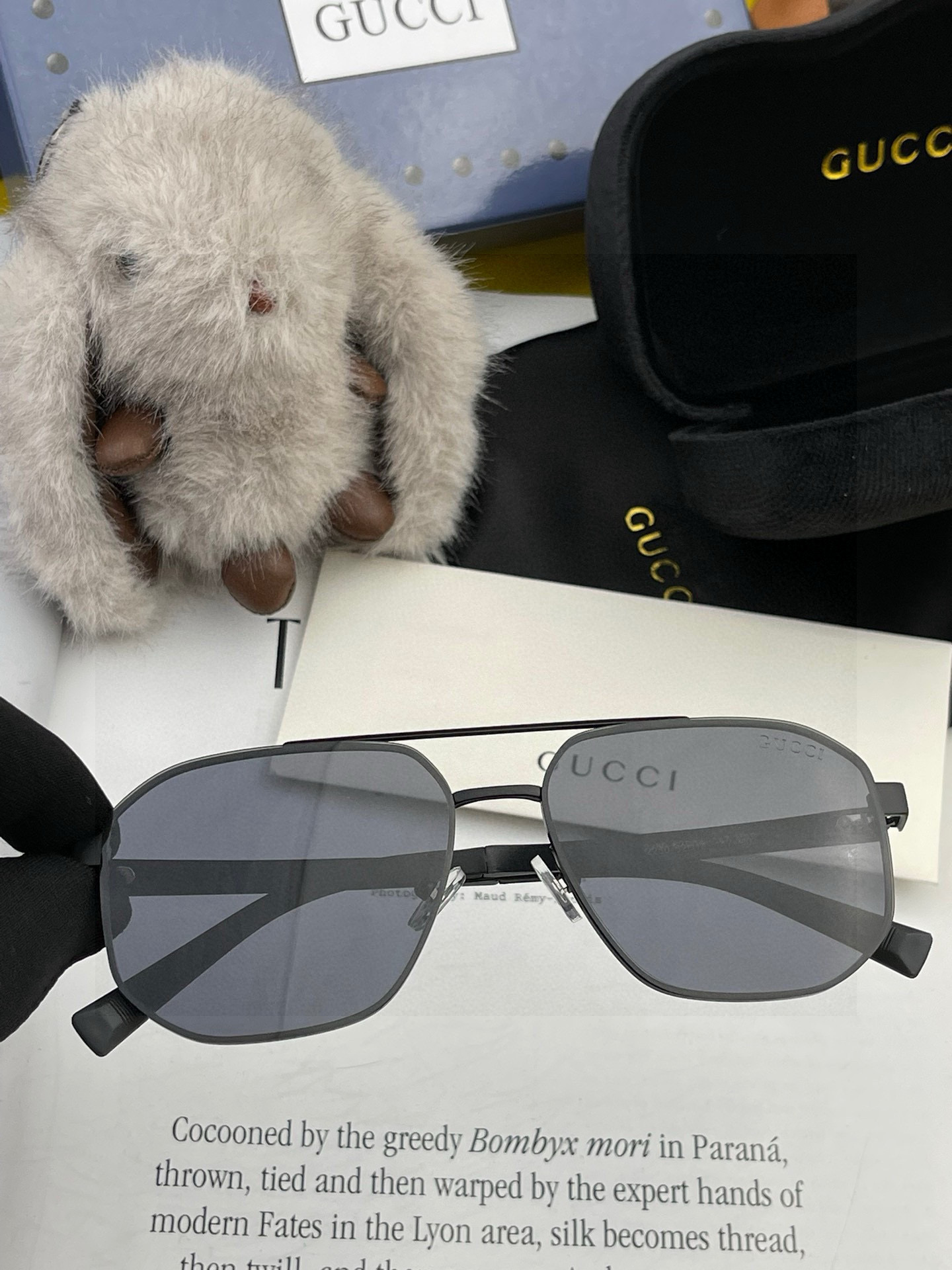 ♦️ GUCCI 2025新款男女情侣款太阳镜多边形墨镜iP电镀永不褪色 超轻超有弹性整幅眼镜无螺丝重要