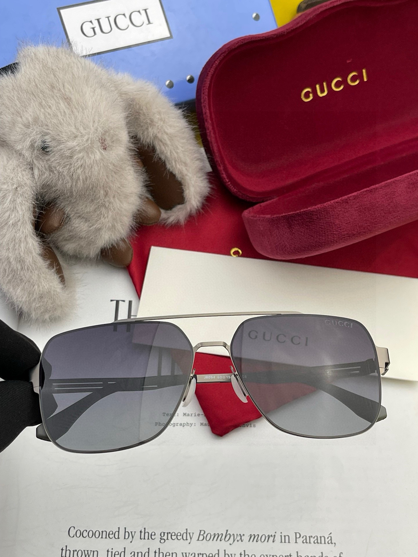 ♦️ GUCCI 2025新款男女情侣款太阳镜多边形墨镜iP电镀永不褪色 超轻超有弹性整幅眼镜无螺丝重要