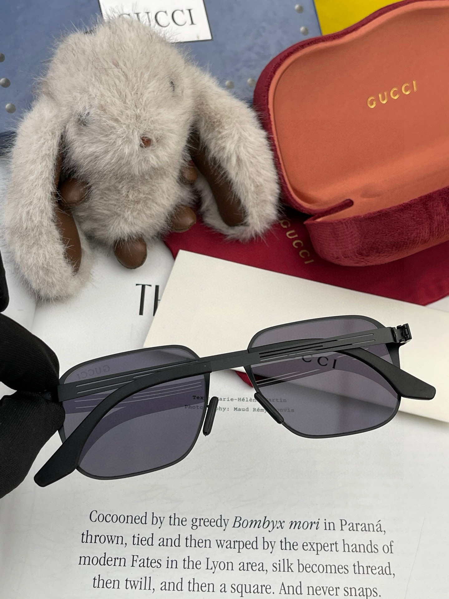♦️GUCCI 2025新款男女情侣款太阳镜多边形墨镜iP电镀永不褪色 超轻超有弹性整幅眼镜无螺丝重要的