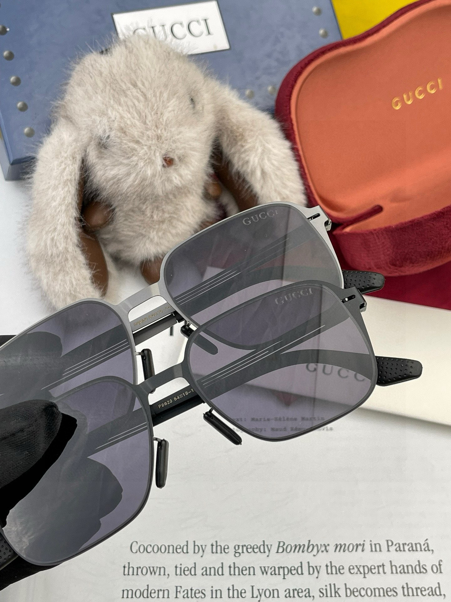 ♦️GUCCI 2025新款男女情侣款太阳镜多边形墨镜iP电镀永不褪色 超轻超有弹性整幅眼镜无螺丝重要的