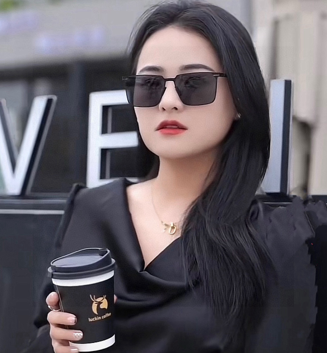 ♦️GUCCI 2025新款男女情侣款太阳镜多边形墨镜iP电镀永不褪色 超轻超有弹性整幅眼镜无螺丝重要的