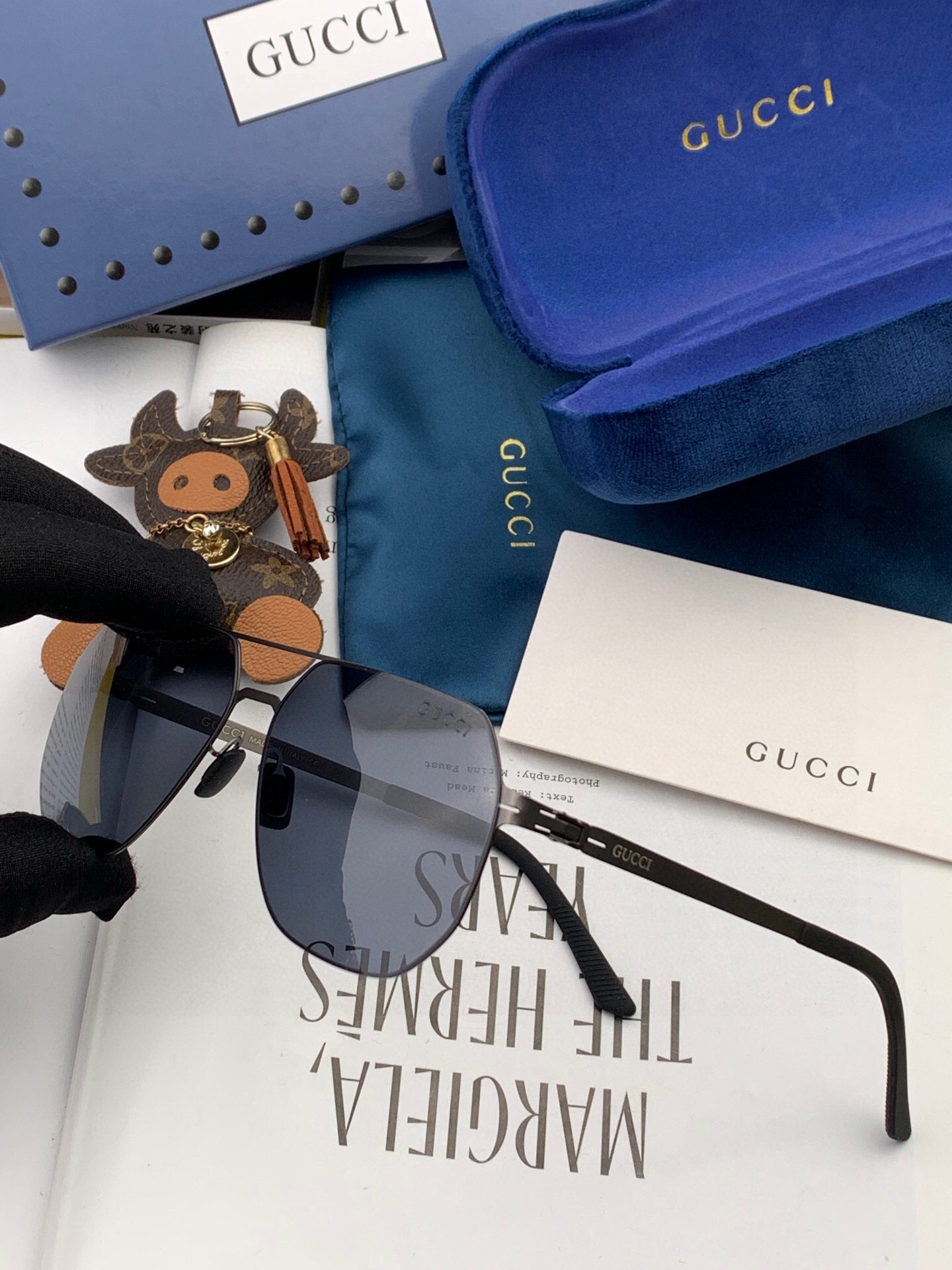 ♦️ GUCCI  2025新款男女情侣款太阳镜多边形墨镜iP电镀永不褪色 超轻超有弹性整幅眼镜无螺丝重