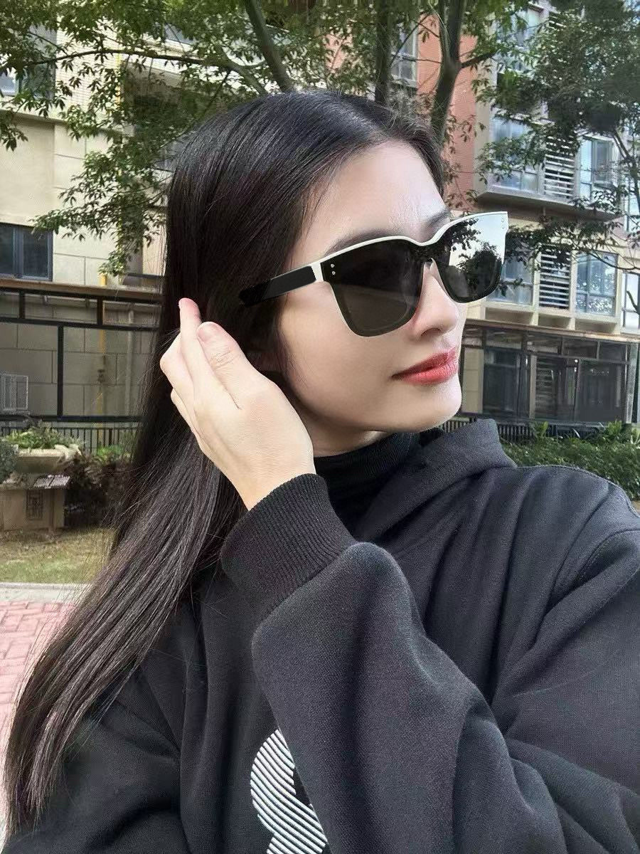  GUCCI  新款连体尼龙偏光太眼镜，情侣款时尚方框太阳镜佩戴舒适网红潮流款墨镜，大气女人范儿，大脸