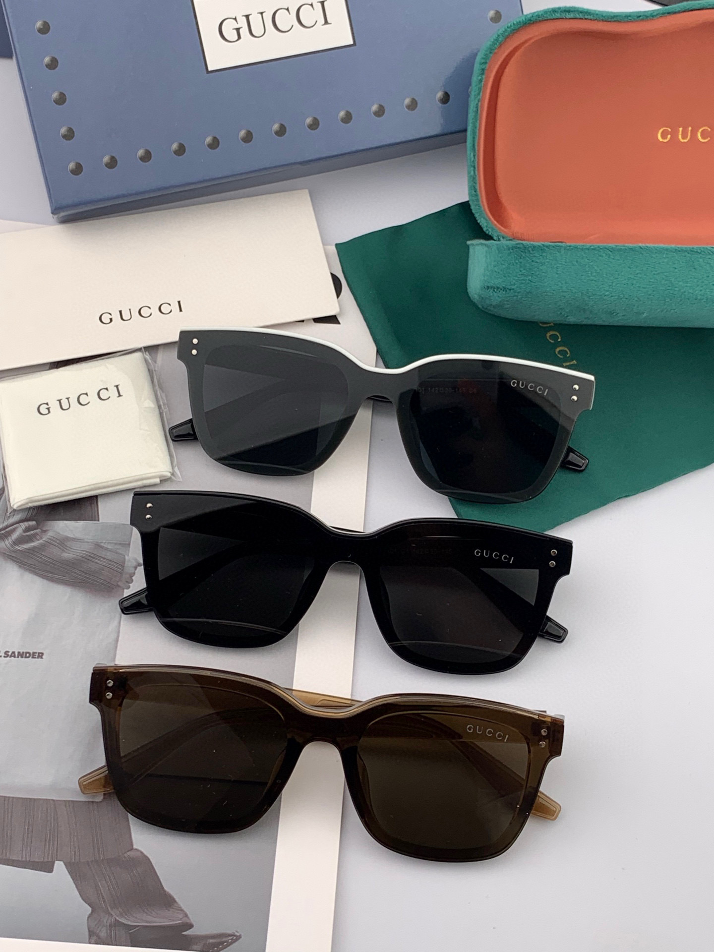   GUCCI  新款连体尼龙偏光太眼镜，情侣款时尚方框太阳镜佩戴舒适网红潮流款墨镜，大气女人范儿，大脸