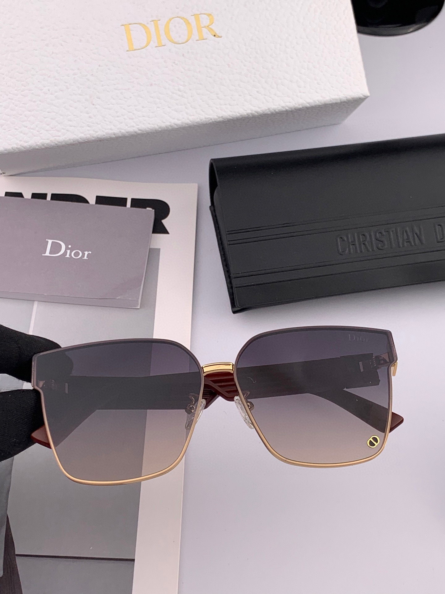 🔺 【DIOR-迪奥】2025开春新款 潮流爆款 时尚方框尼龙太阳镜 高品质 佩戴舒适 网红潮款墨镜 女
