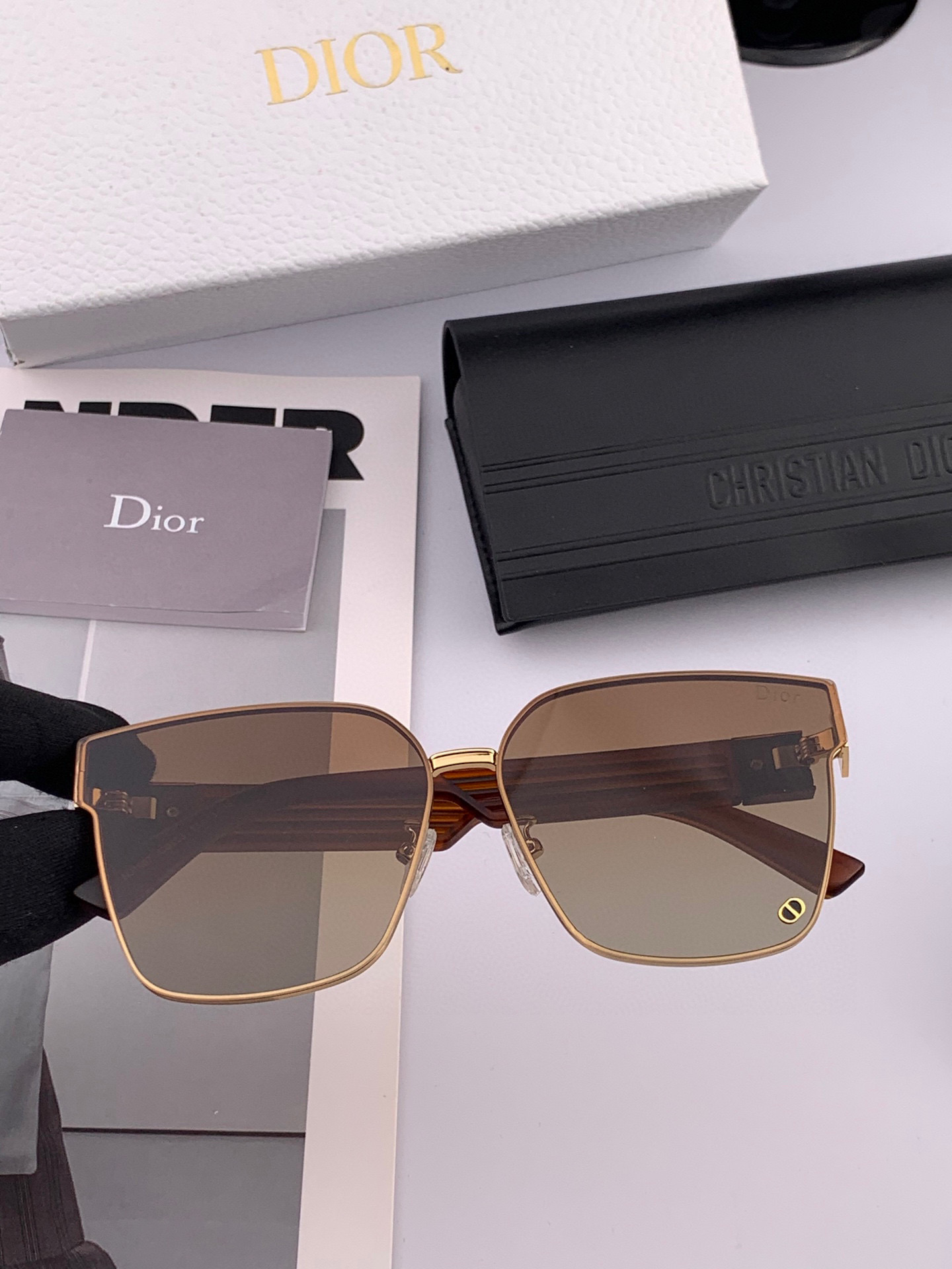 🔺 【DIOR-迪奥】2025开春新款 潮流爆款 时尚方框尼龙太阳镜 高品质 佩戴舒适 网红潮款墨镜 女